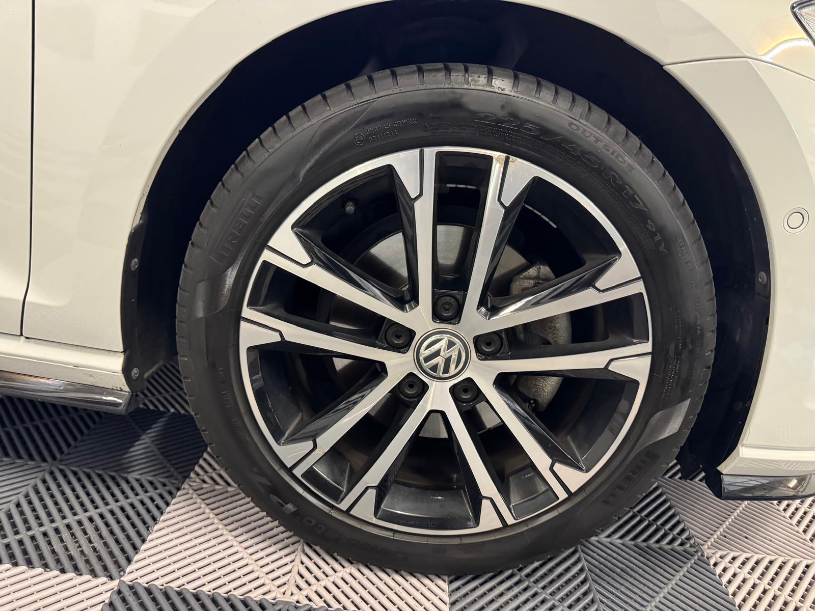 VW Golf 1.5 TSI R-Line Edition 45 DSG-image-28