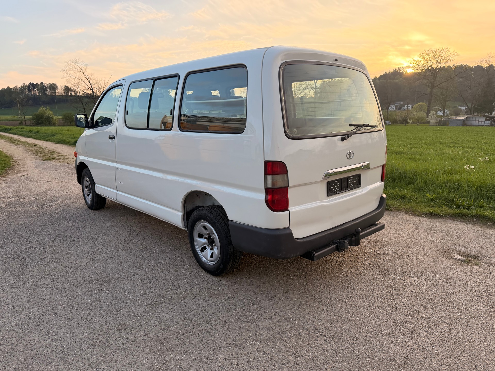 TOYOTA Hiace 2.7 Kombi 4x4-image-0