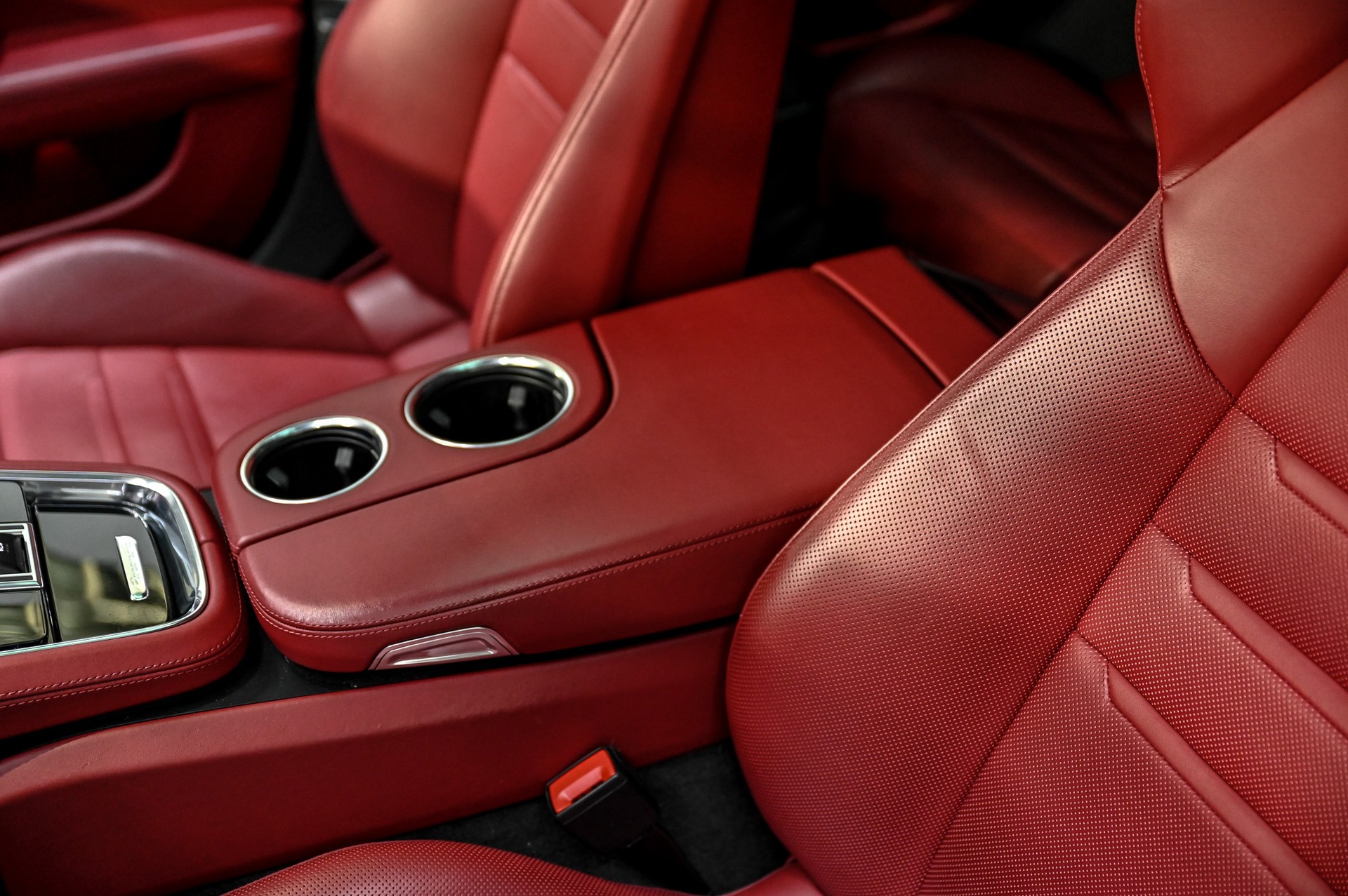 PORSCHE Panamera Turbo S E-Hybrid-image-26