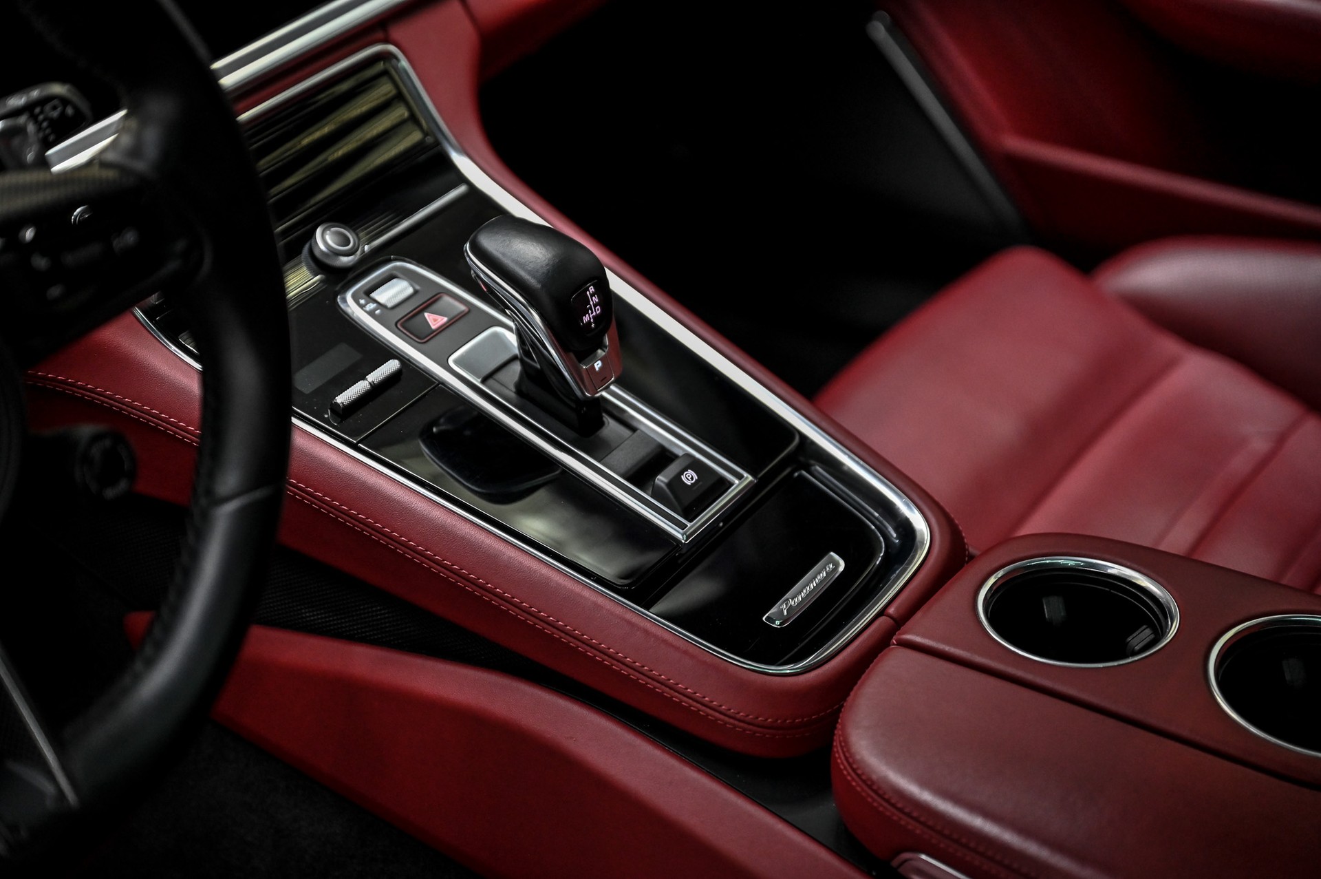 PORSCHE Panamera Turbo S E-Hybrid-image-23