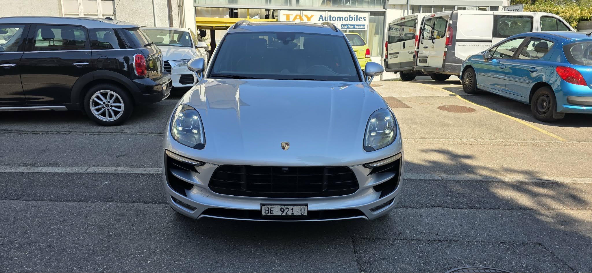 Car photo