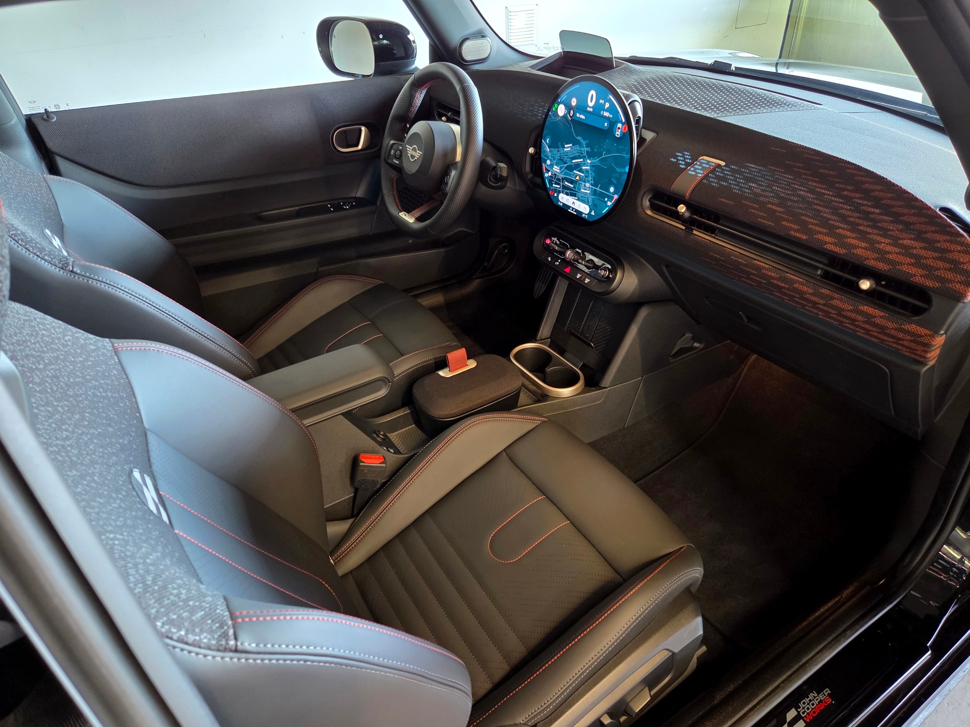 MINI Mini F66 2.0i John Cooper Works-image-7
