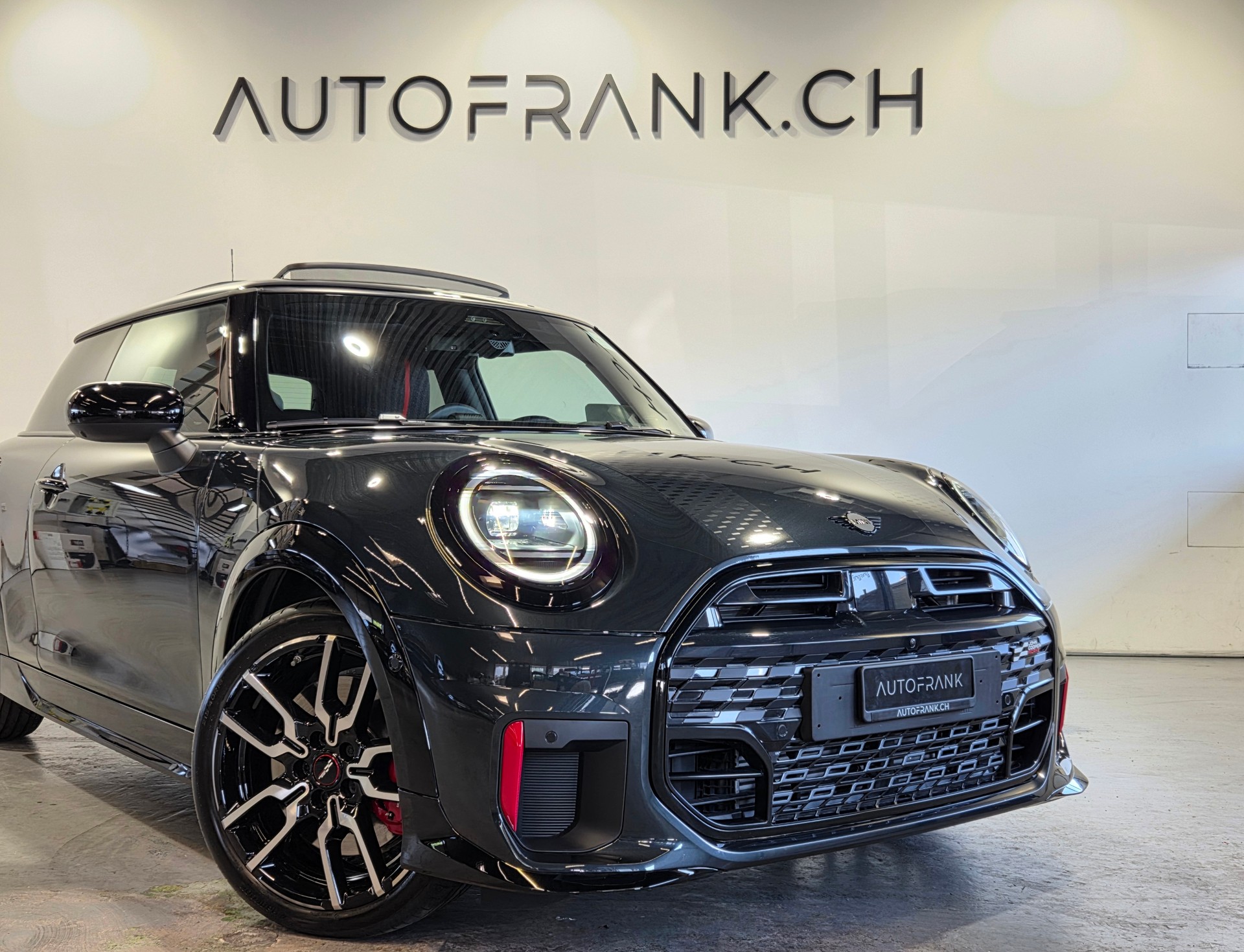 MINI Mini F66 2.0i John Cooper Works-image-8