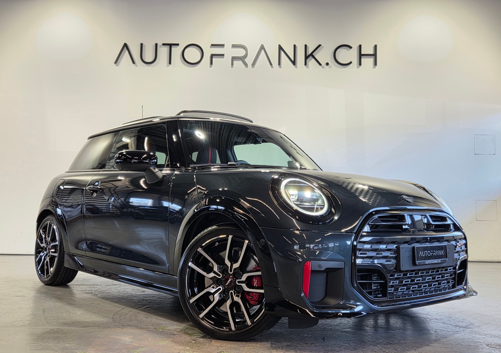 MINI Mini F66 2.0i John Cooper Works-image-0