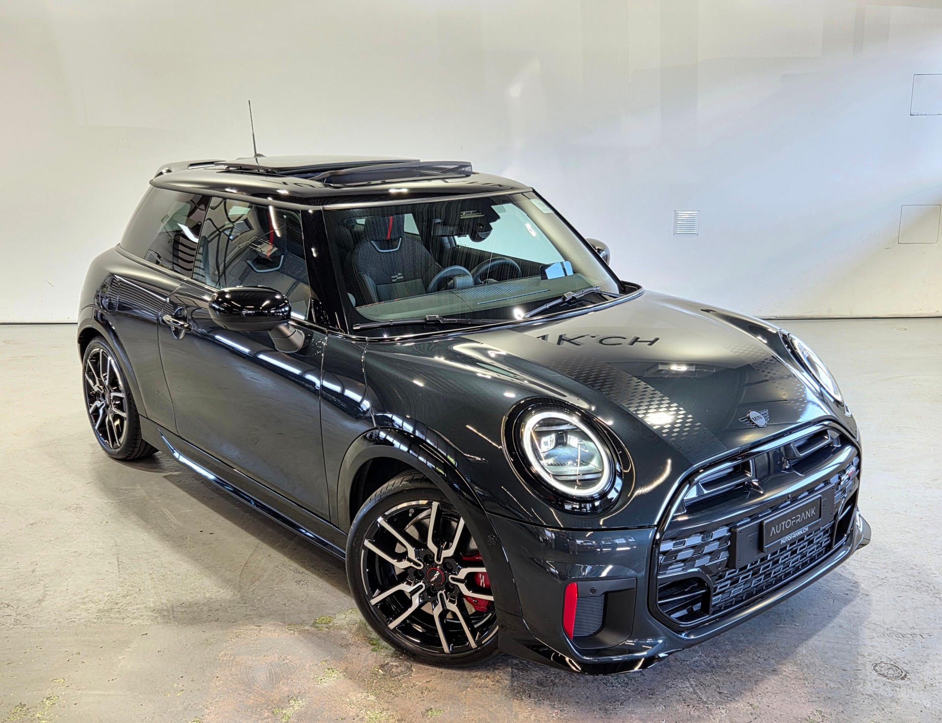 MINI Mini F66 2.0i John Cooper Works-image-14