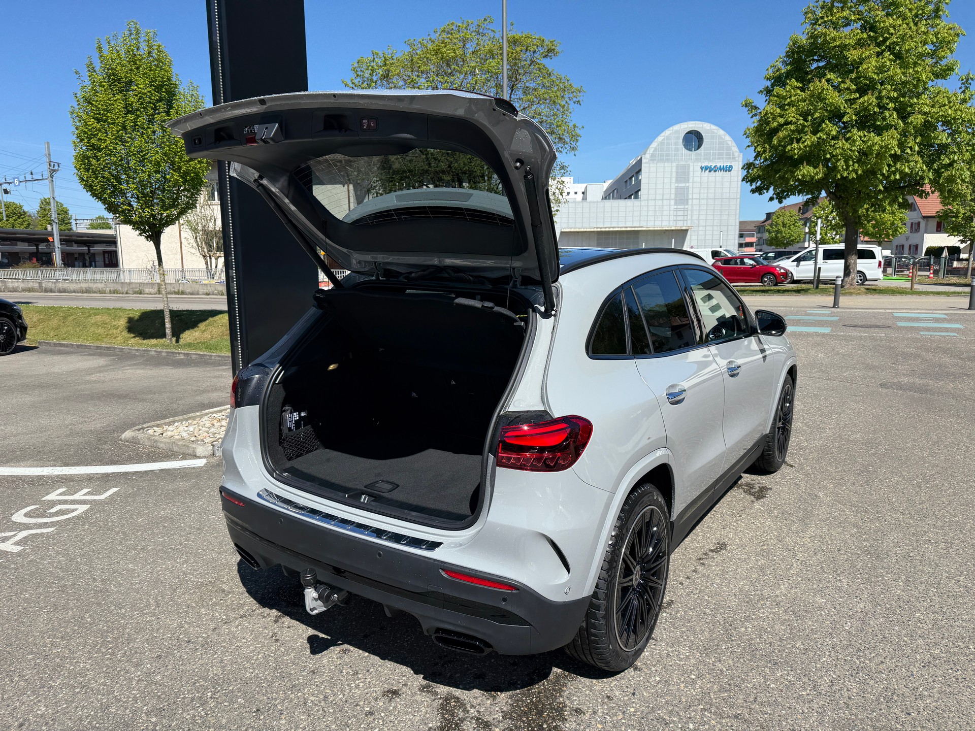 MERCEDES-BENZ GLA 250 4Matic 8G-DCT-image-7