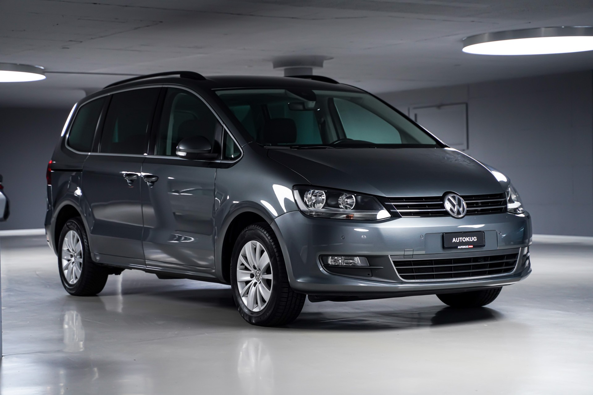 VW Sharan 2.0 TDI BMT Highline 4Motion DSG 7-Plätzer-image-2