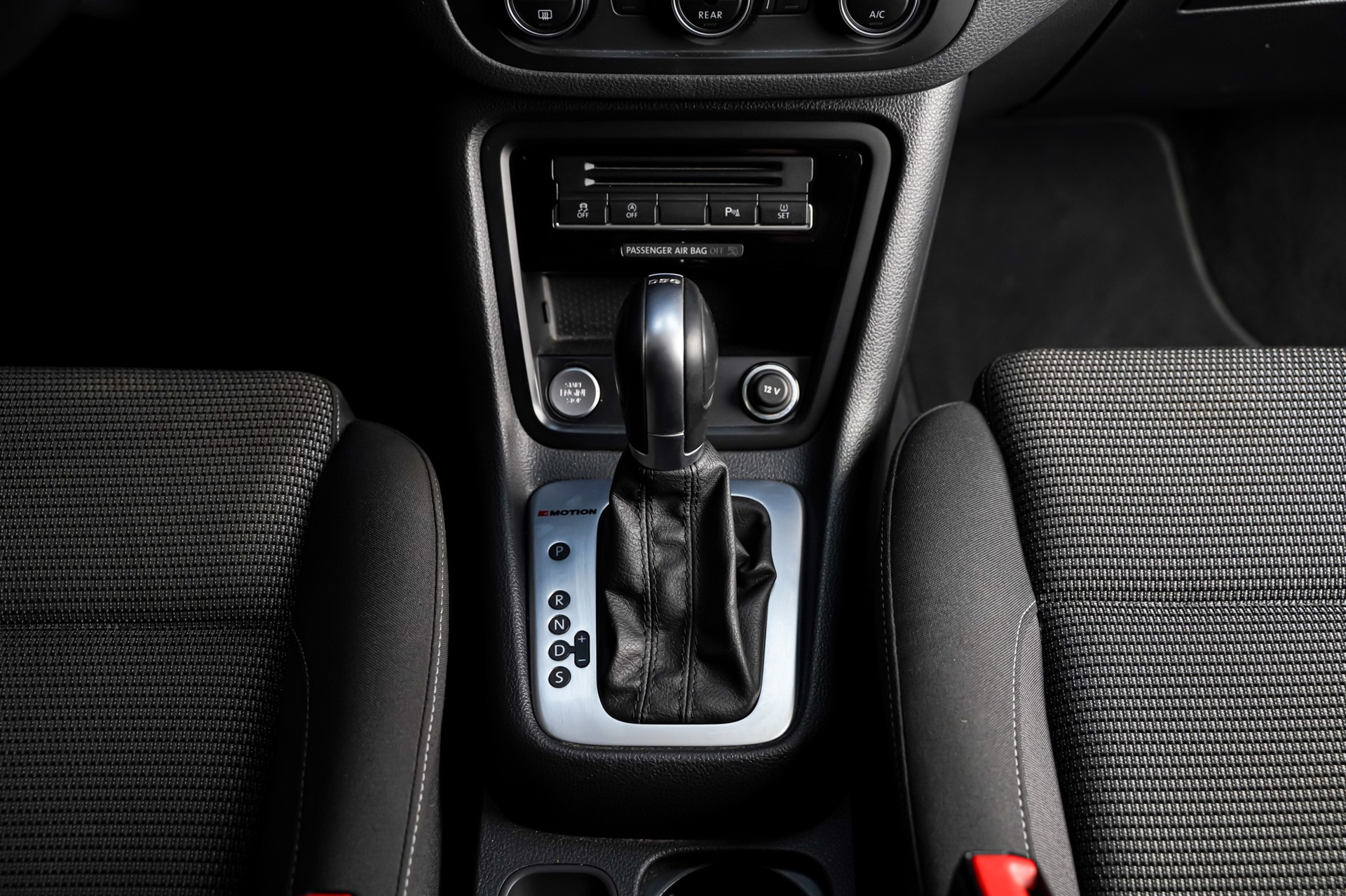 VW Sharan 2.0 TDI BMT Highline 4Motion DSG 7-Plätzer-image-21