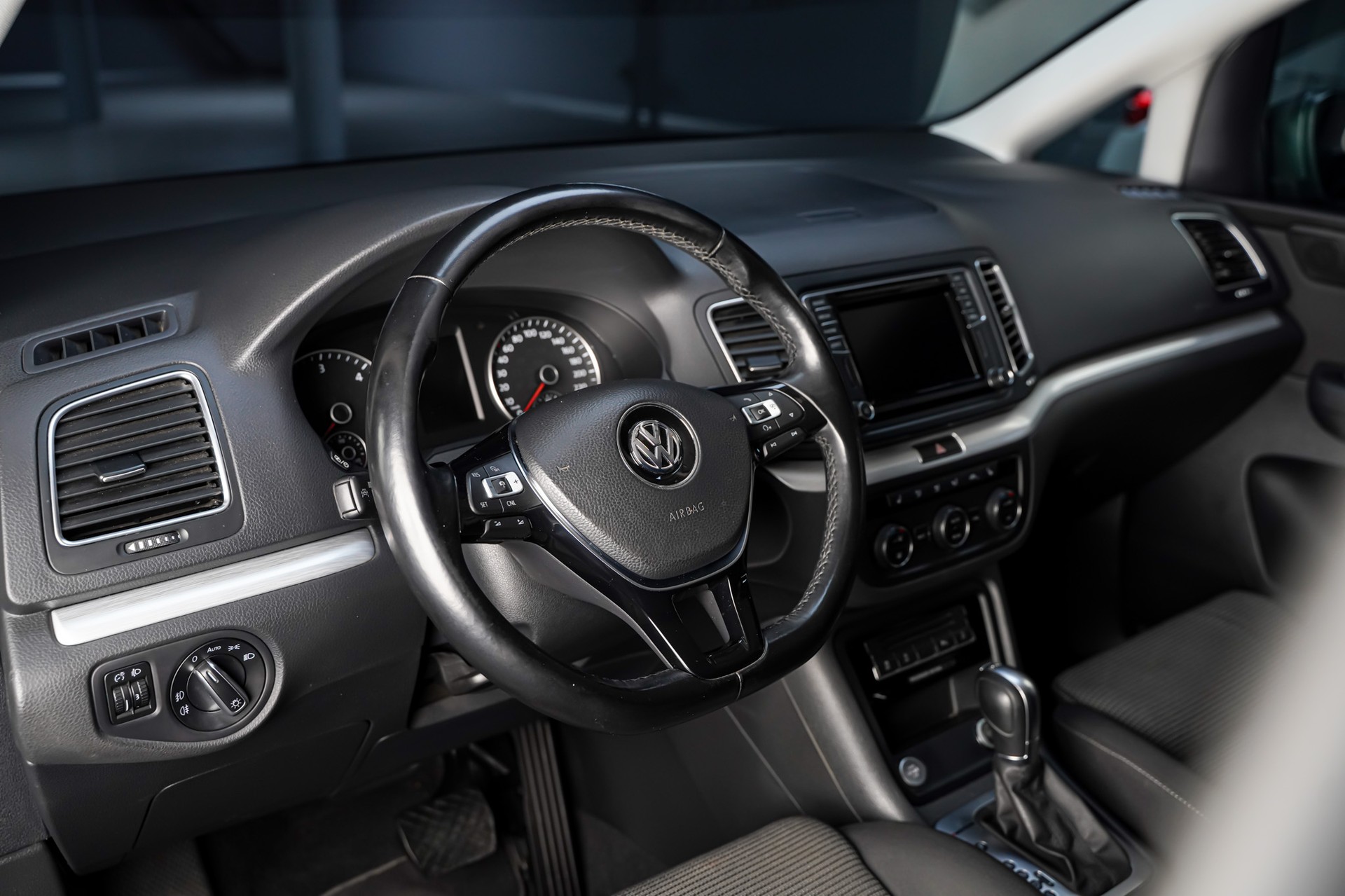 VW Sharan 2.0 TDI BMT Highline 4Motion DSG 7-Plätzer-image-9