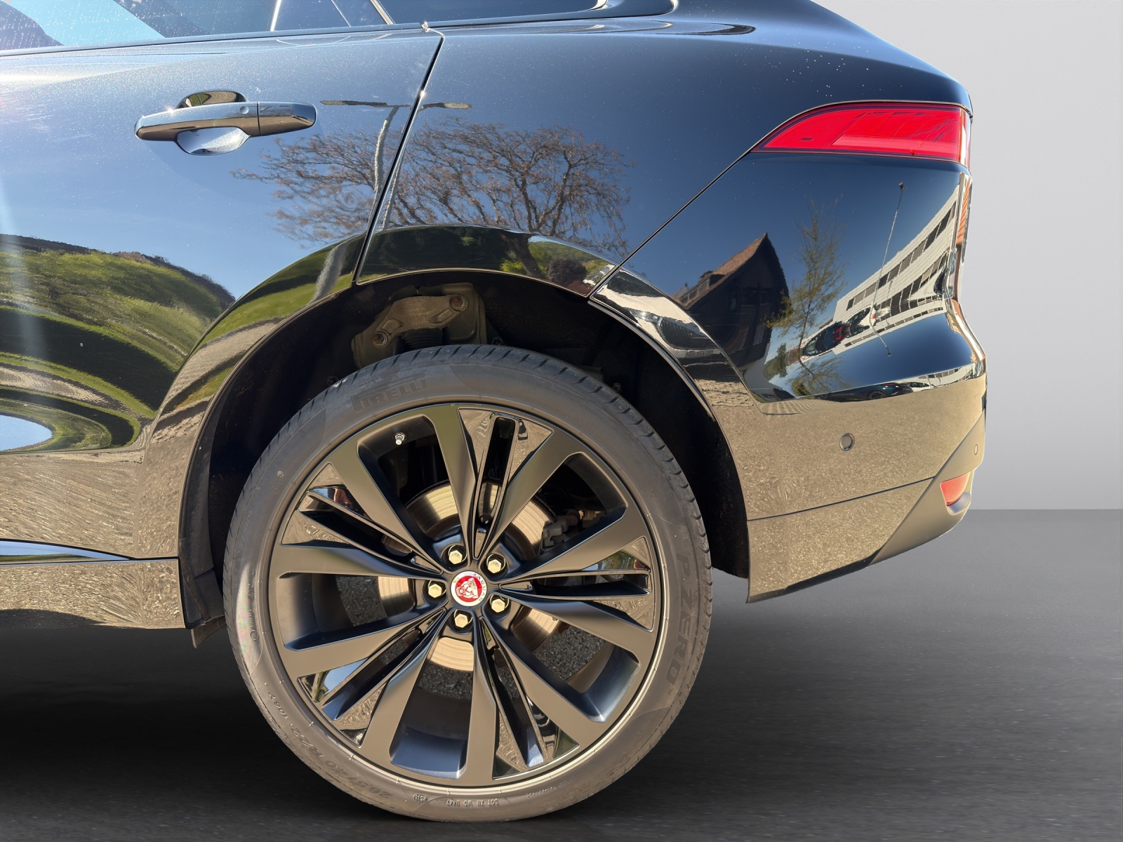 JAGUAR F-Pace 30t 2.0 Prestige AWD Automatik-image-27