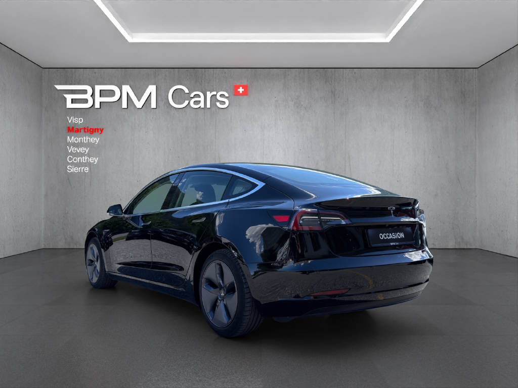 TESLA Model 3 Long Range Dual Motor AWD-showroom-element-1