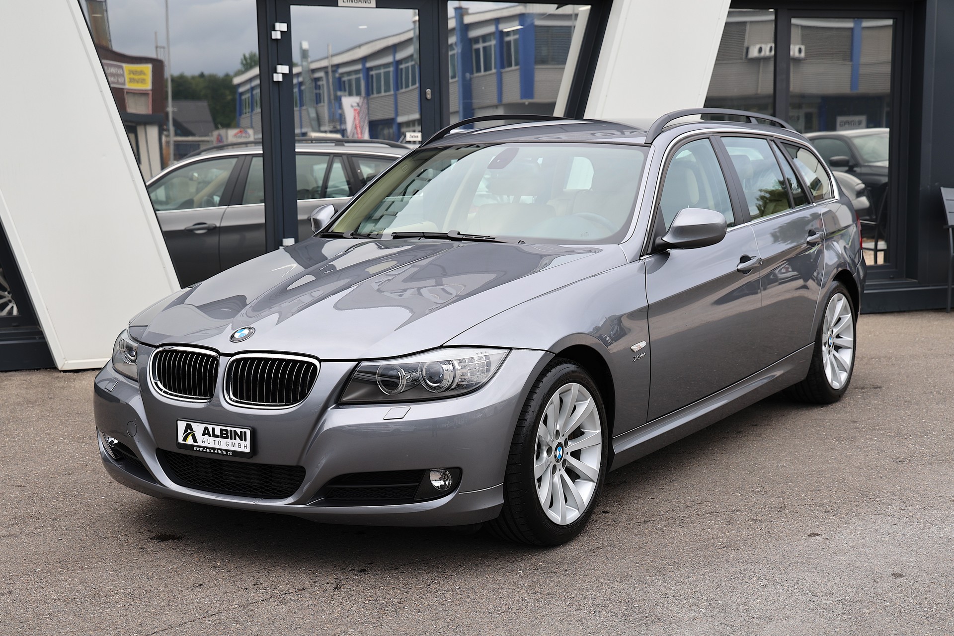 BMW 520d Touring Steptronic-image-1