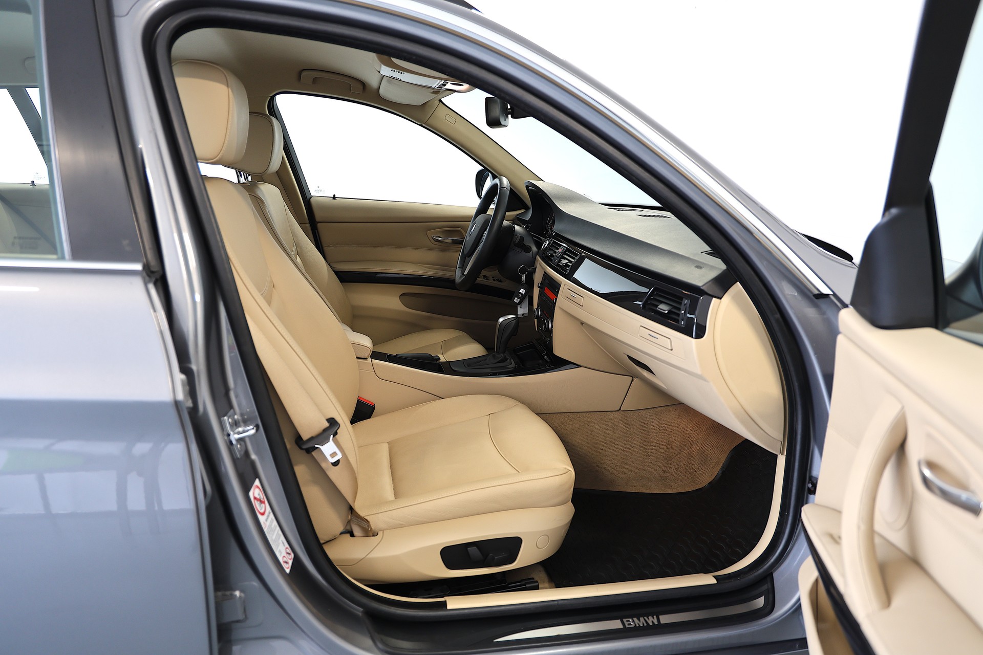 BMW 520d Touring Steptronic-image-12
