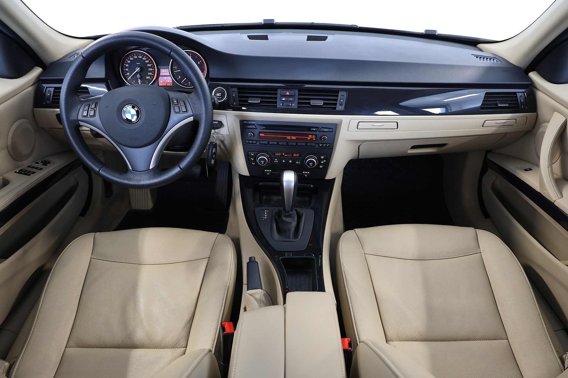 BMW 520d Touring Steptronic-image-10