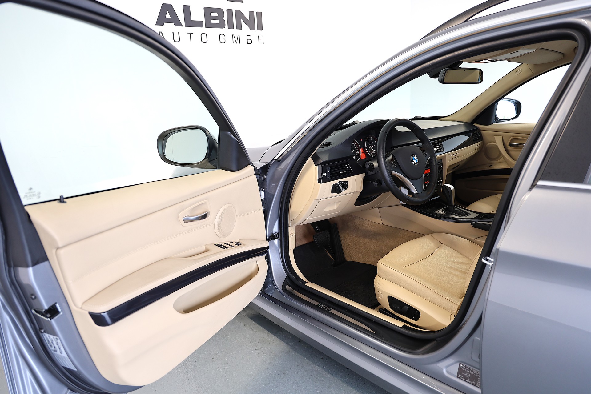 BMW 520d Touring Steptronic-image-5