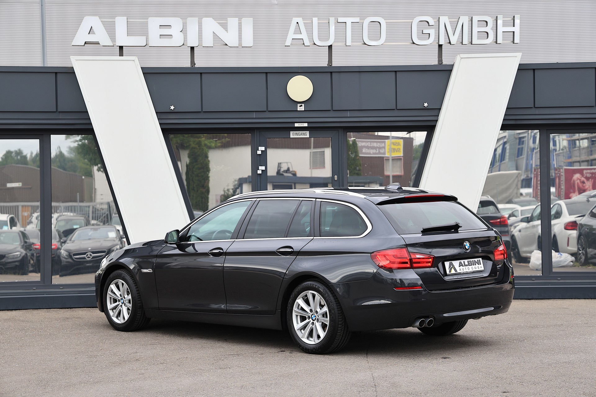 BMW 520d Touring Steptronic-image-4