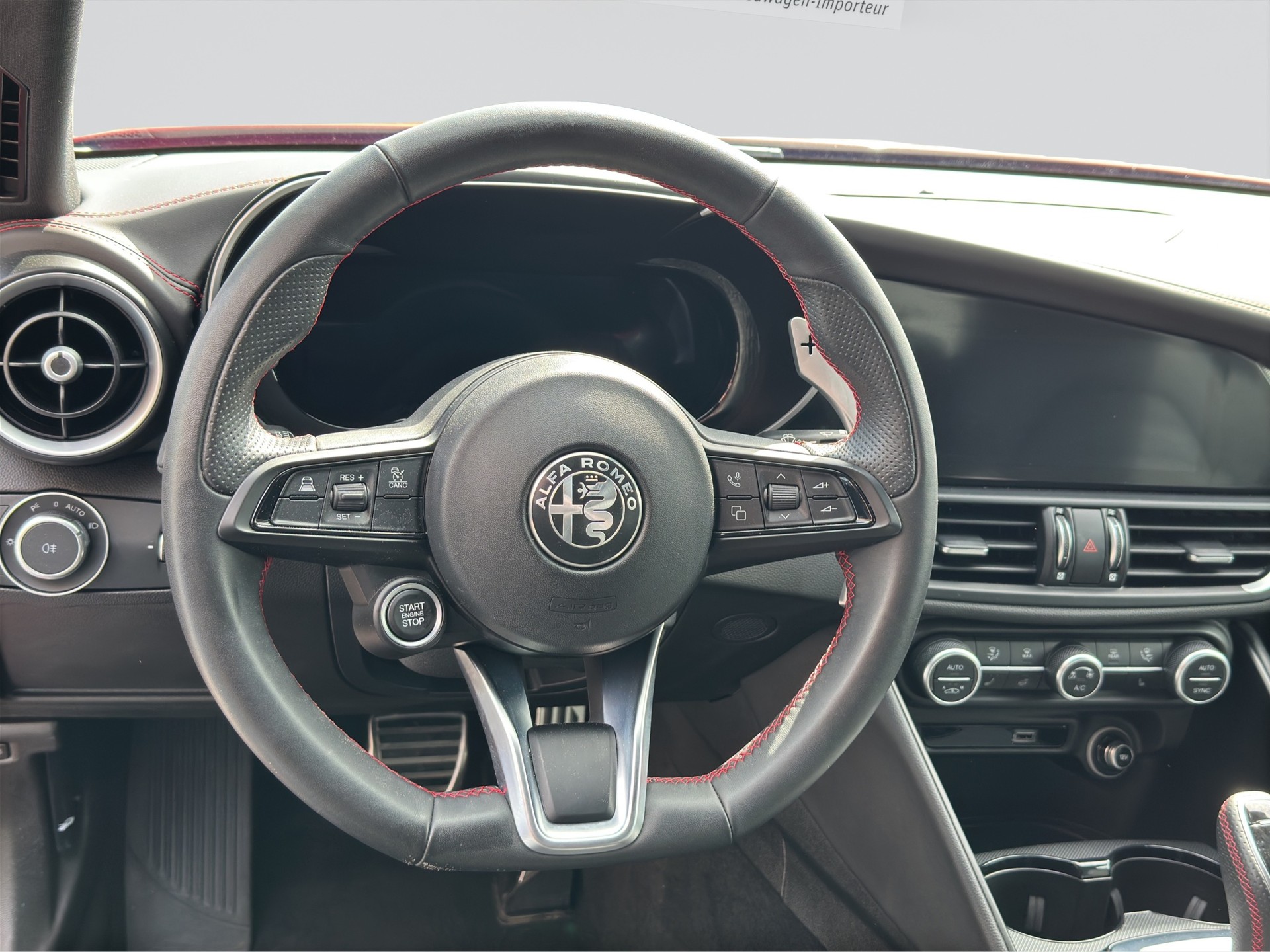 ALFA ROMEO Giulia 2.0 Competizione Q4 AT8-image-10