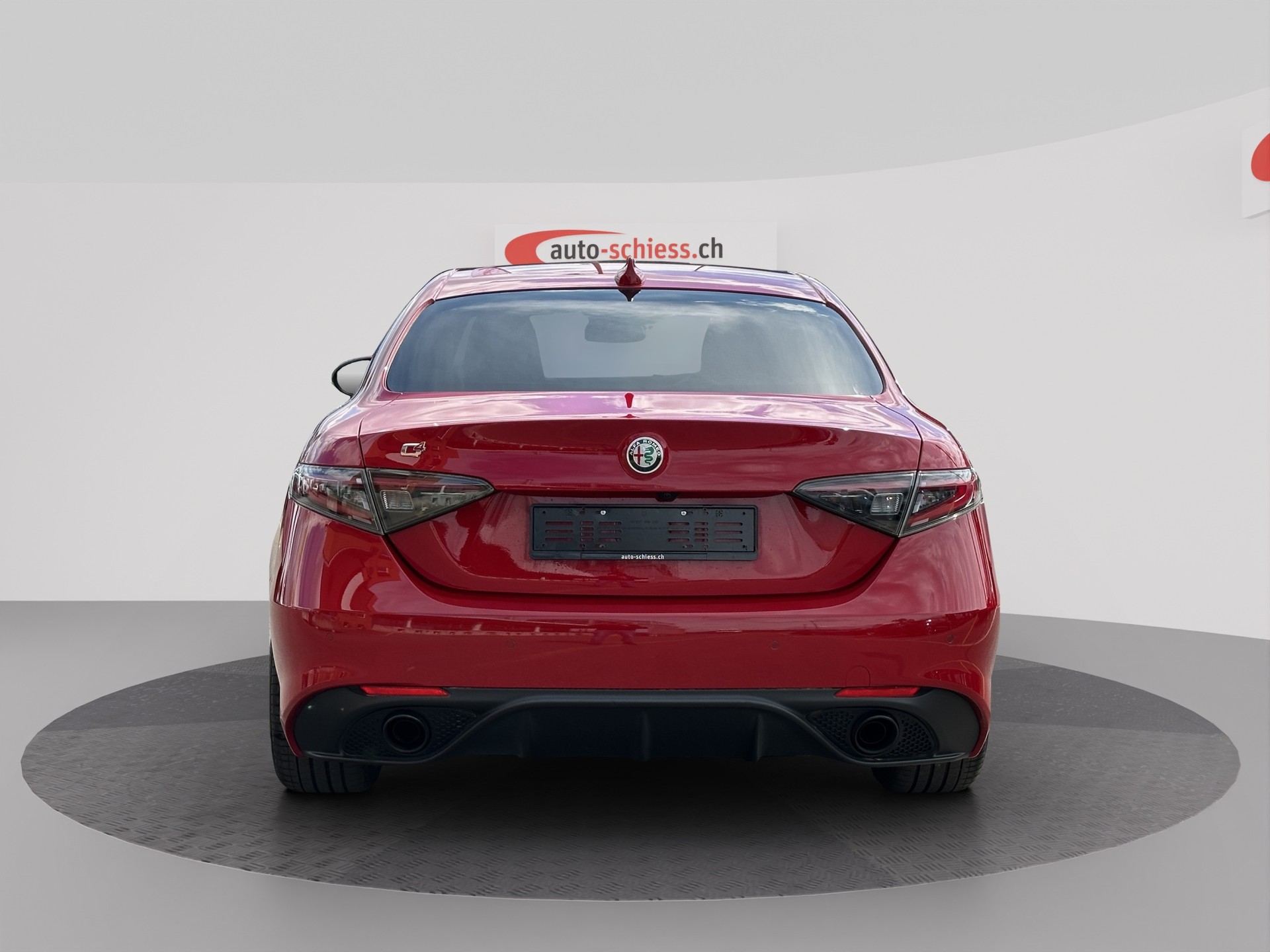 ALFA ROMEO Giulia 2.0 Competizione Q4 AT8-image-3