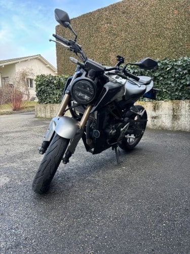 HONDA CB 125 R