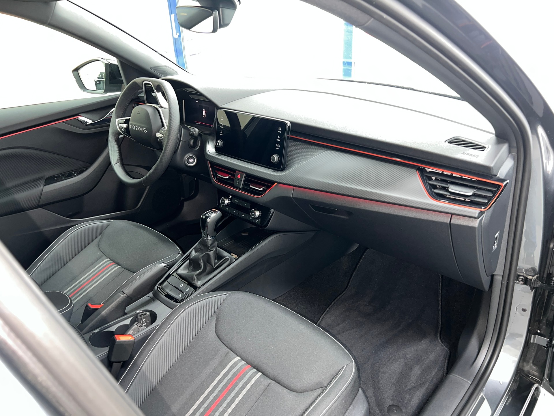 SKODA Scala 1.5 TSI Monte Carlo DSG-image-9