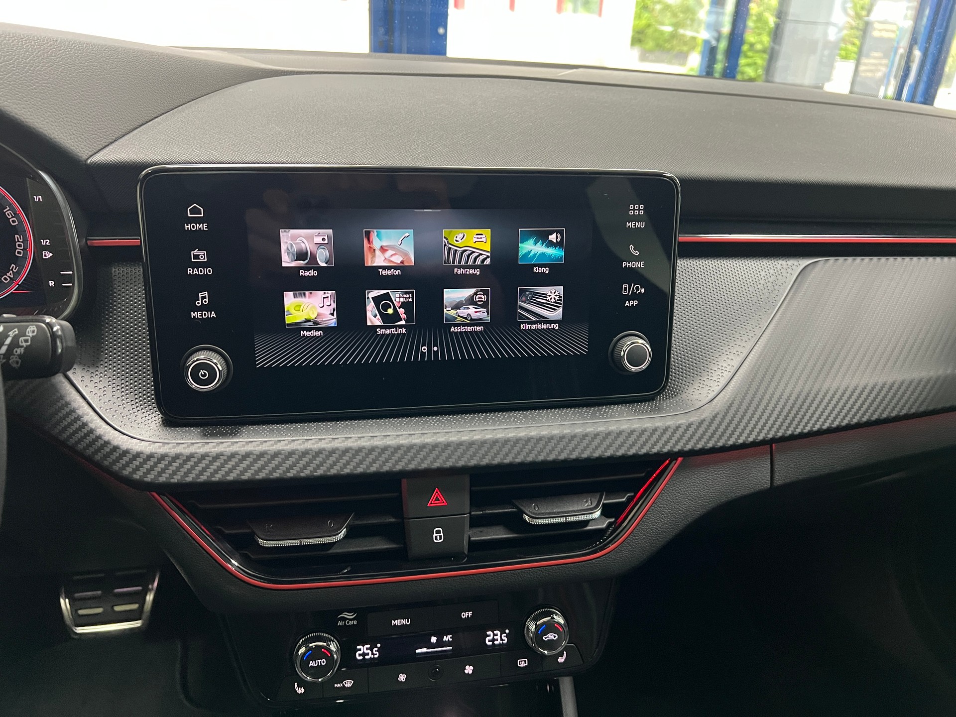 SKODA Scala 1.5 TSI Monte Carlo DSG-image-13