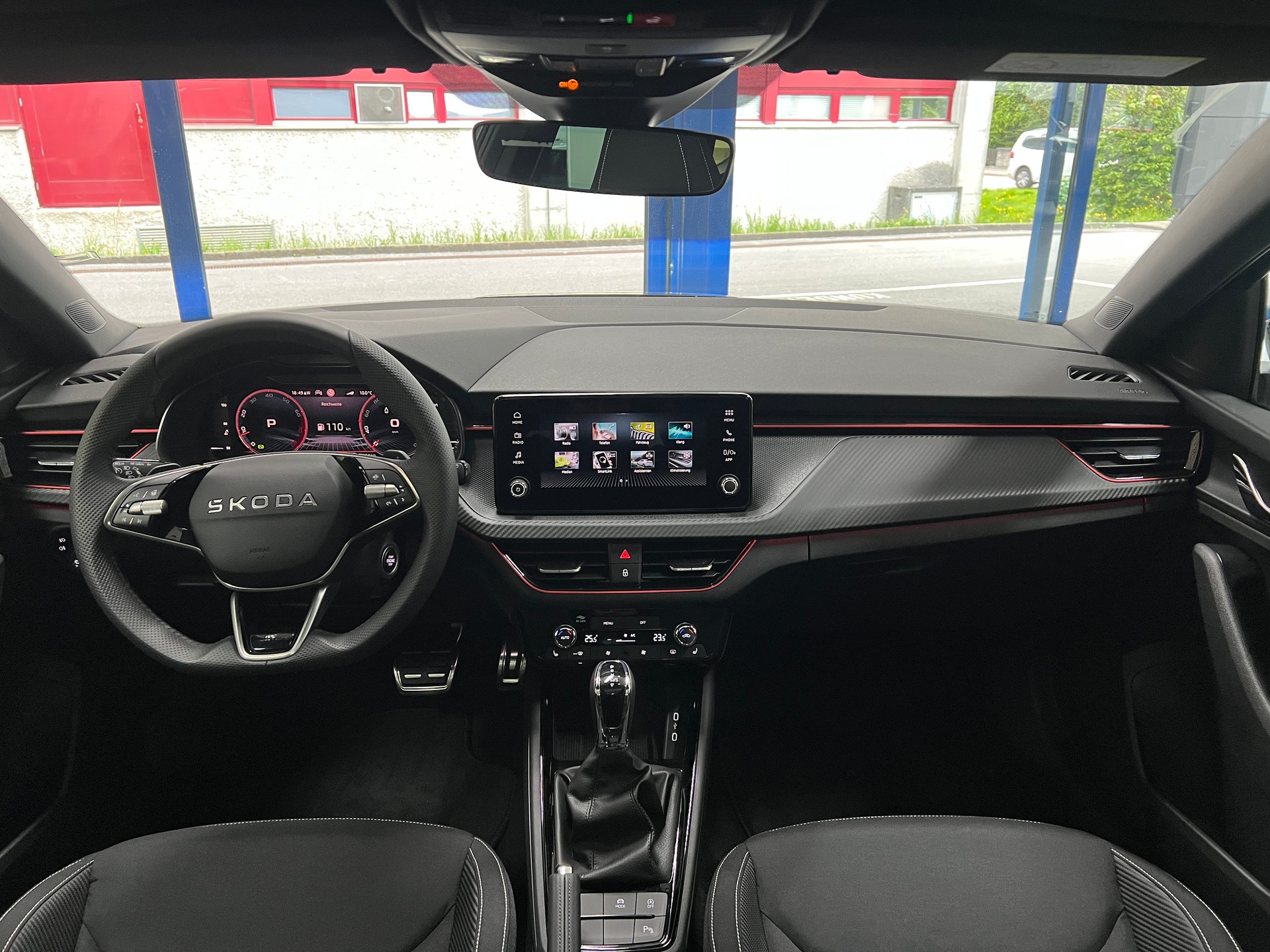 SKODA Scala 1.5 TSI Monte Carlo DSG-image-10