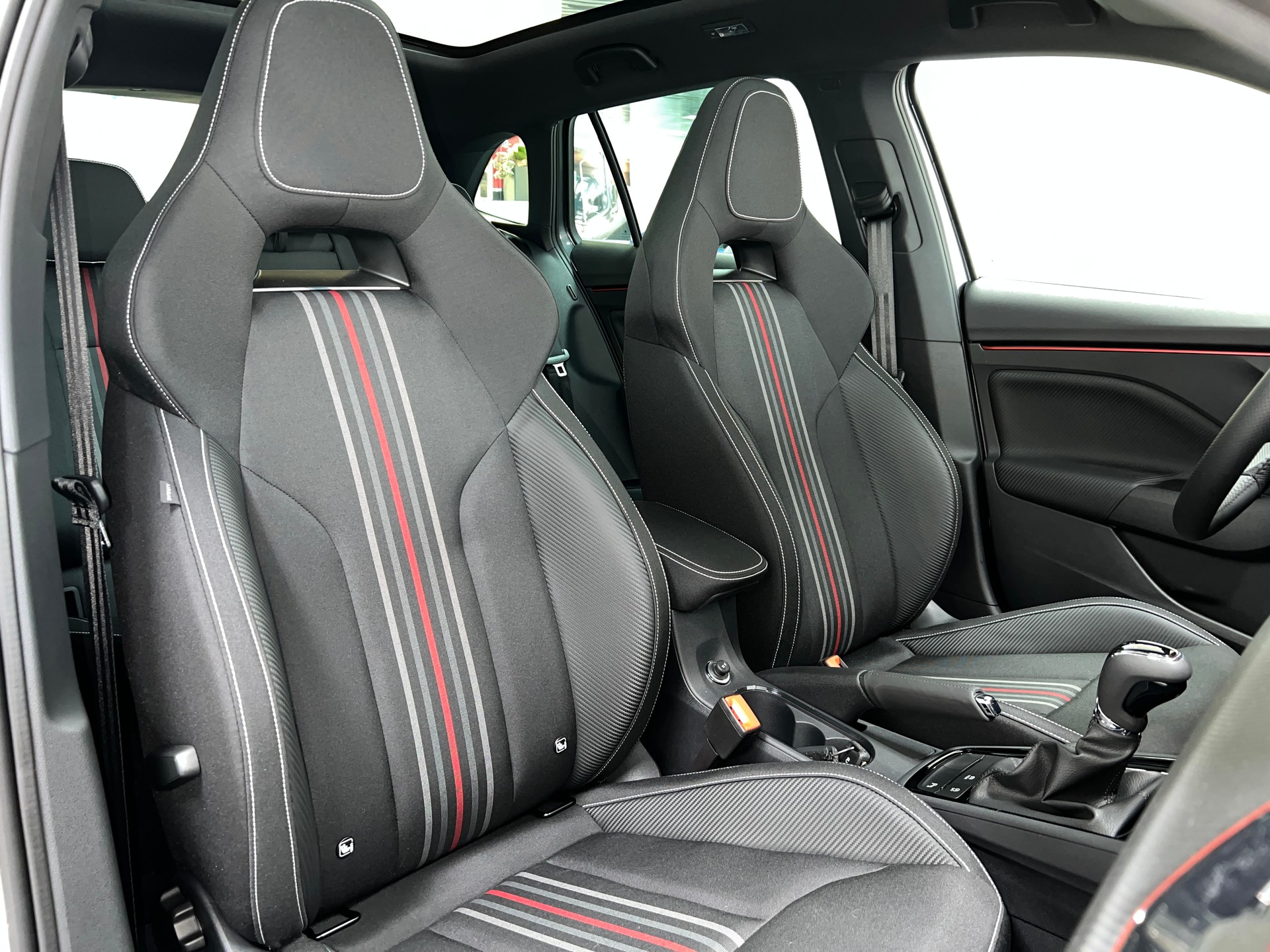 SKODA Scala 1.5 TSI Monte Carlo DSG-image-7
