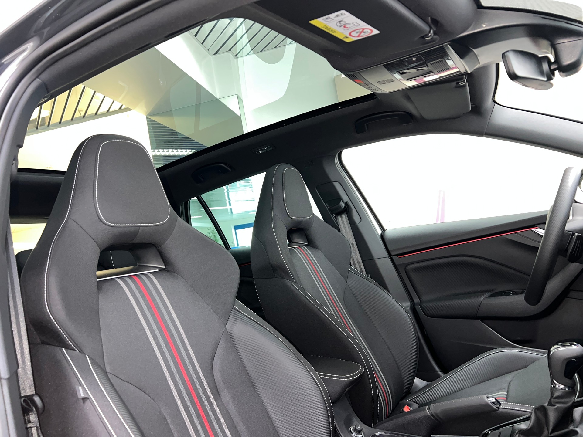 SKODA Scala 1.5 TSI Monte Carlo DSG-image-8
