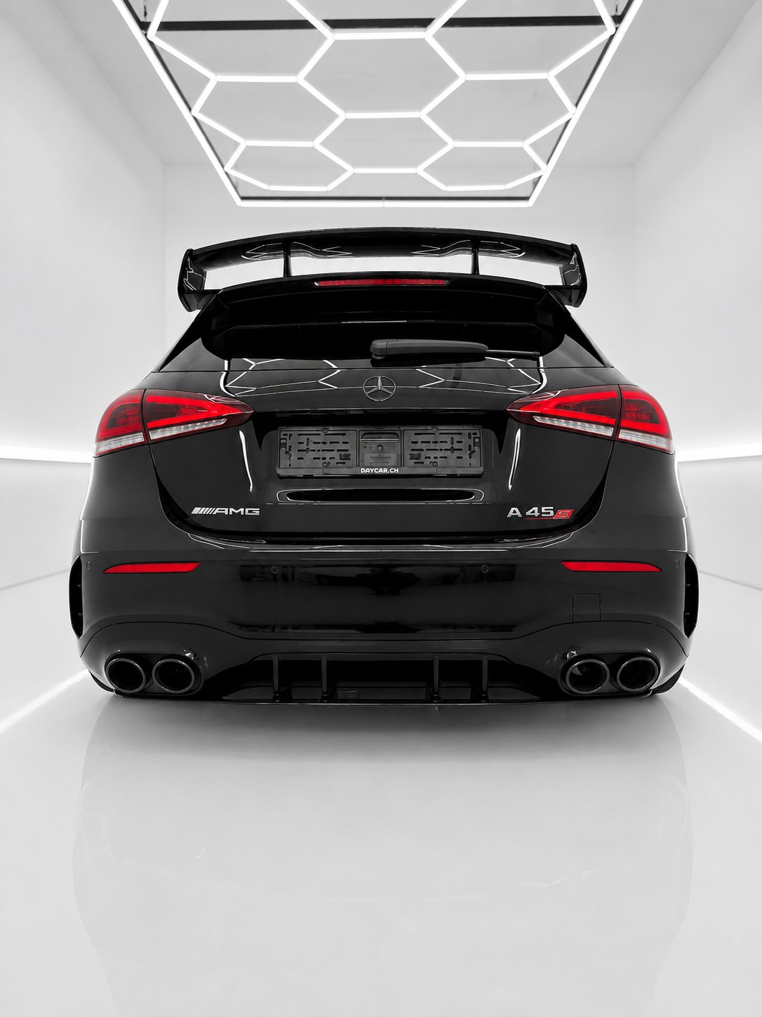 MERCEDES-BENZ A 35 AMG 4Matic Speedshift Black Performance-image-5
