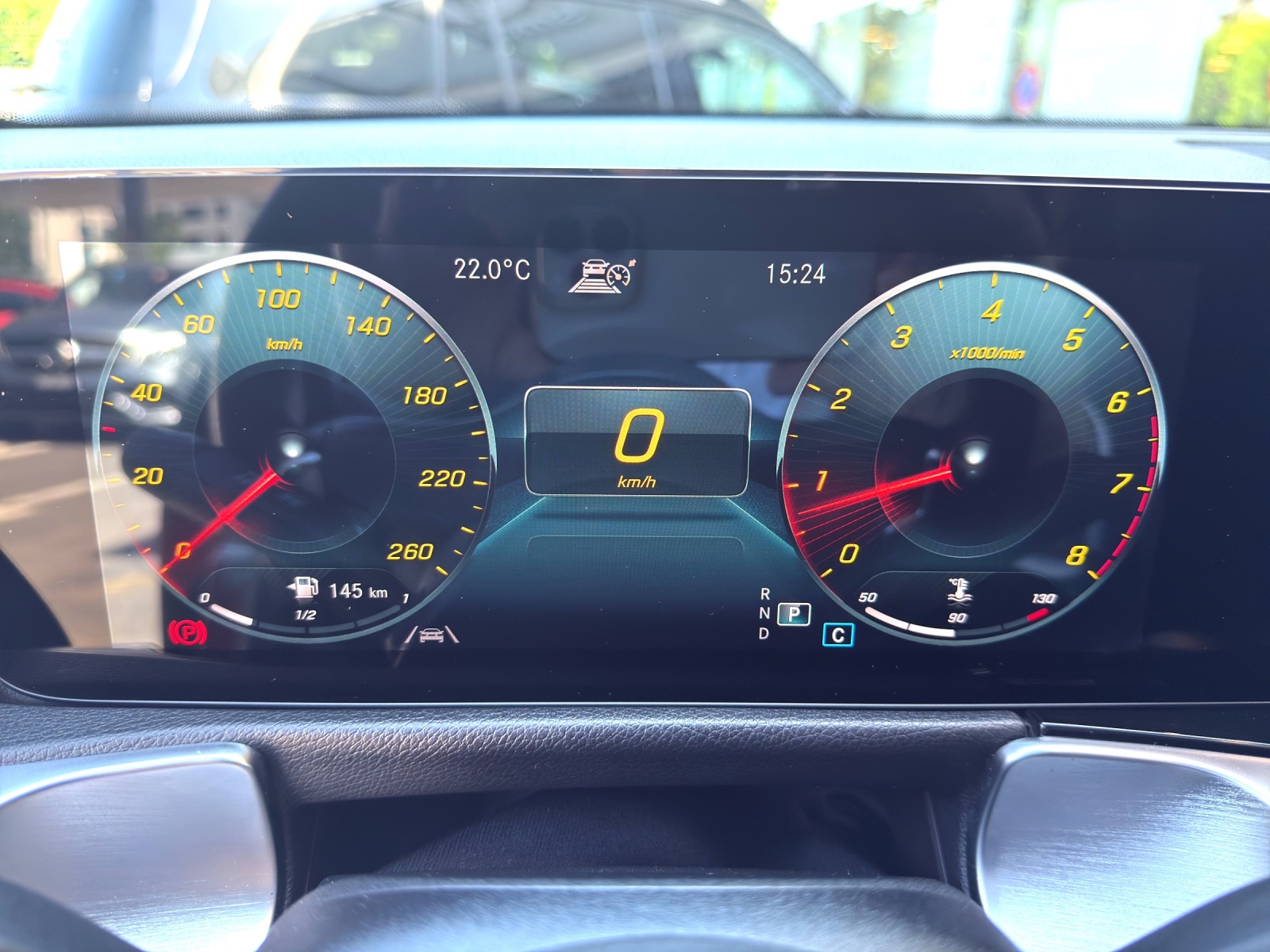 MERCEDES-BENZ GLB 250 4Matic AMG Line 8G-Tronic-image-17