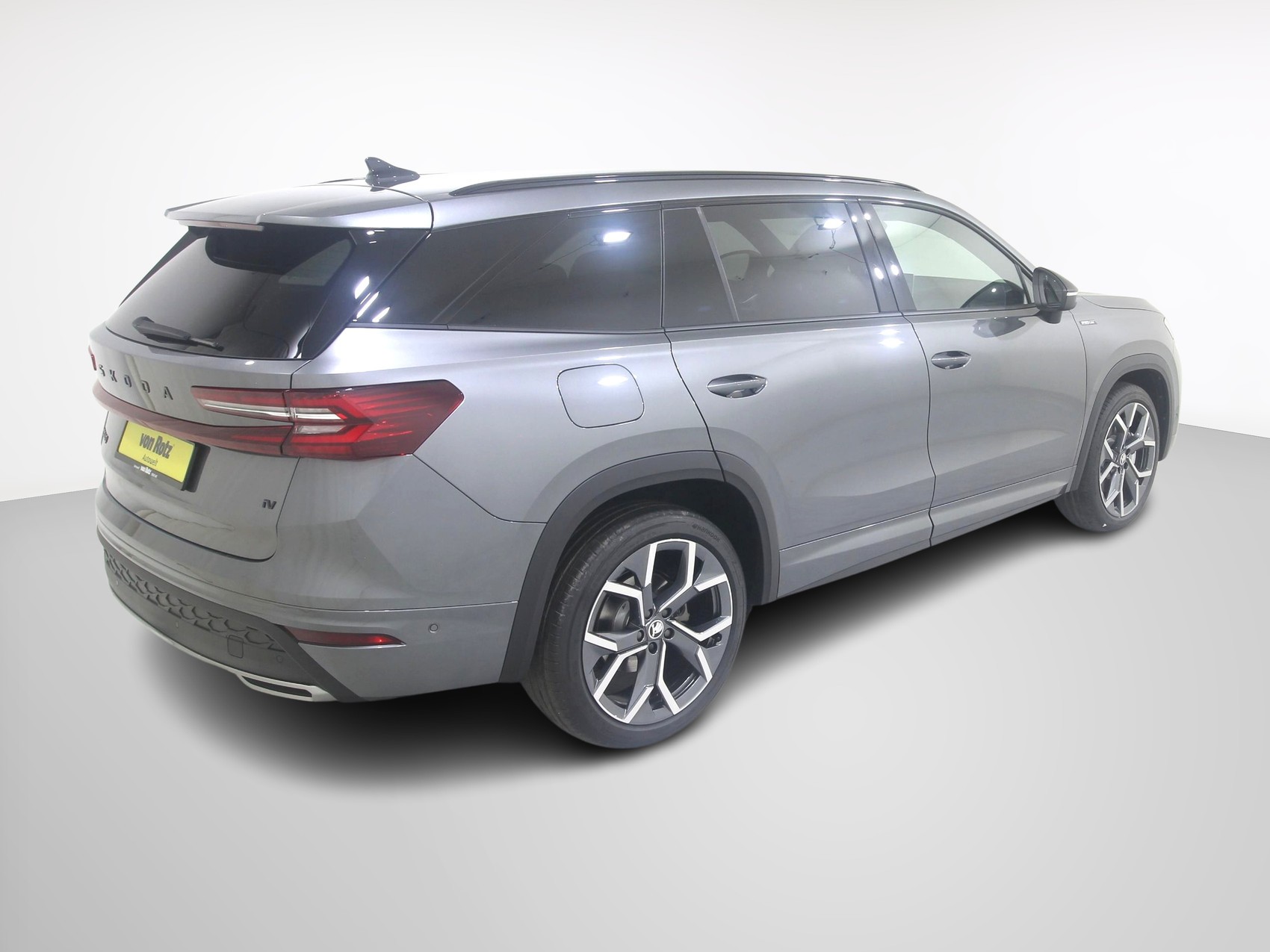 SKODA Kodiaq 1,5 TSI iV Plug-in-Hybrid Sportline-image-4