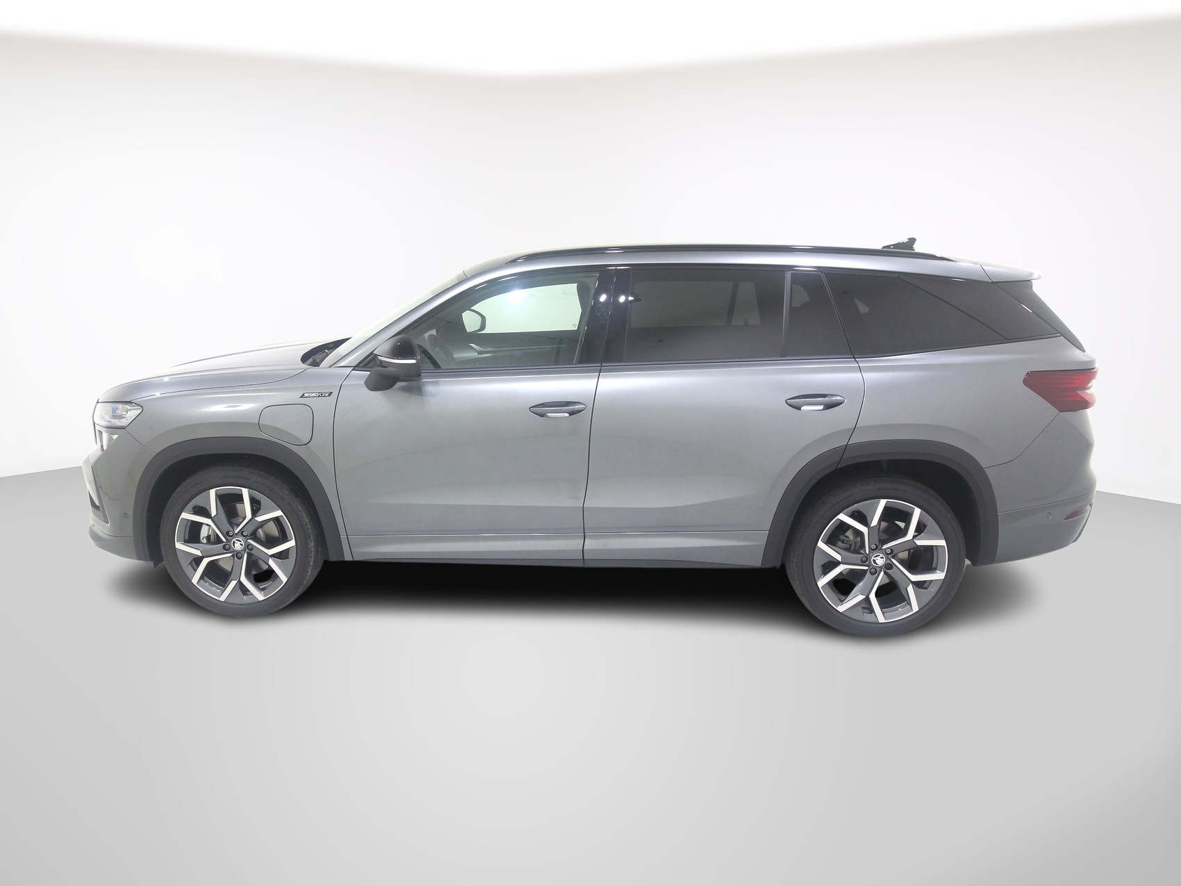 SKODA Kodiaq 1,5 TSI iV Plug-in-Hybrid Sportline-image-1