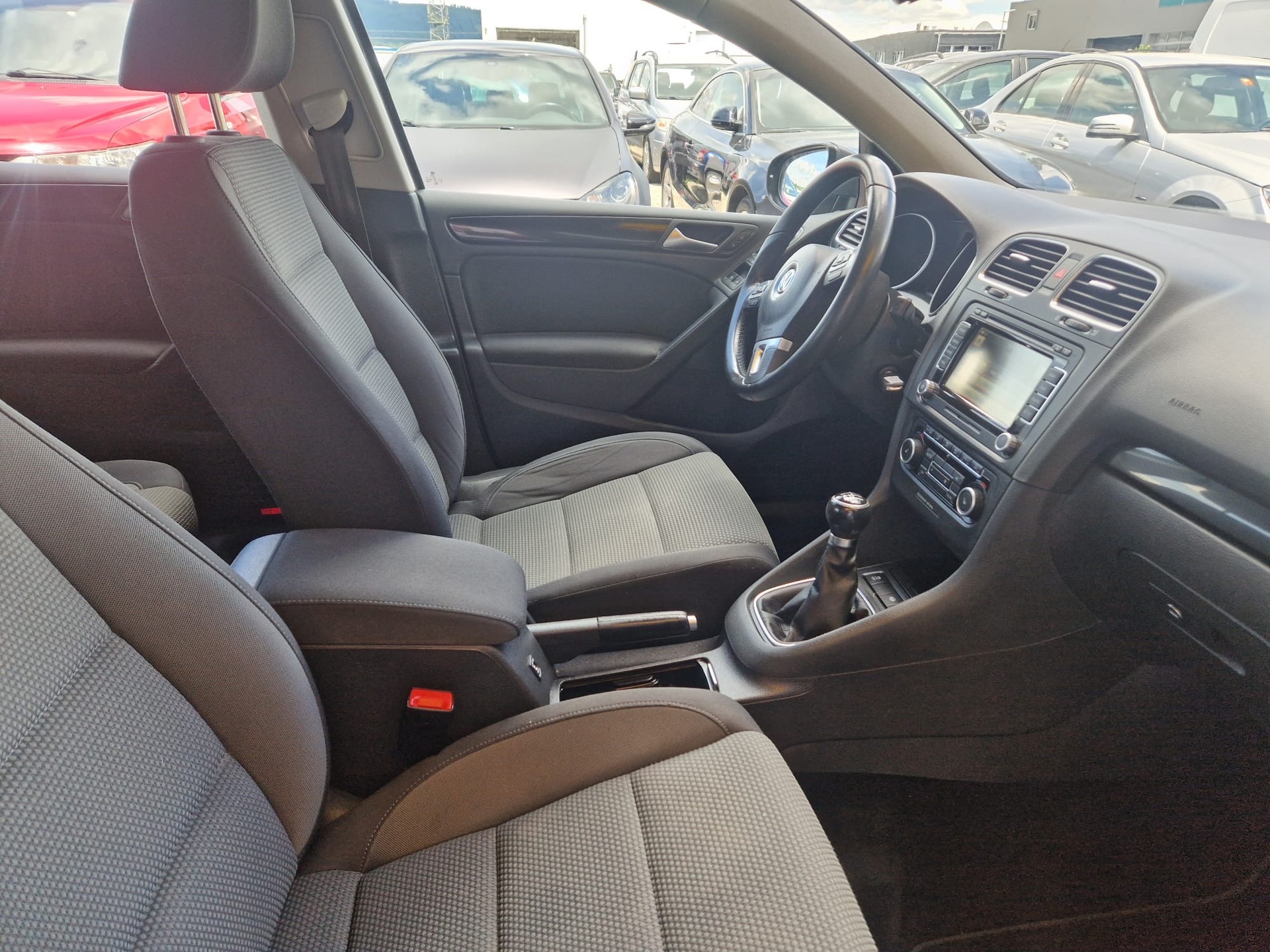 VW Golf 1.2 TSI BlueMotion Technology Team-image-7