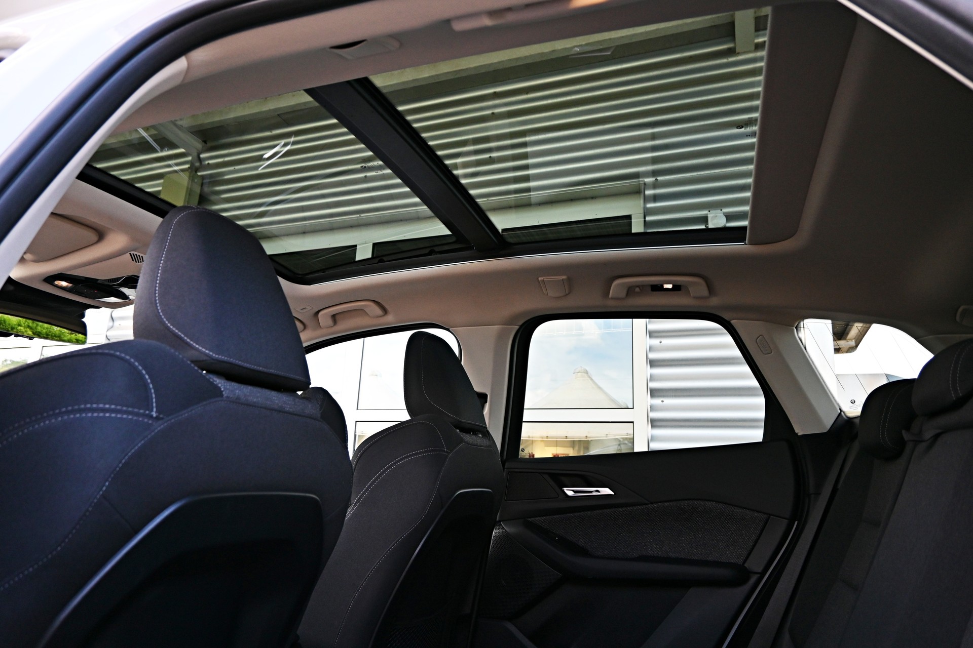 BMW 223d Active Tourer xDrive DKG 4X4 (CH Auto) + AHK 1500kg-image-10