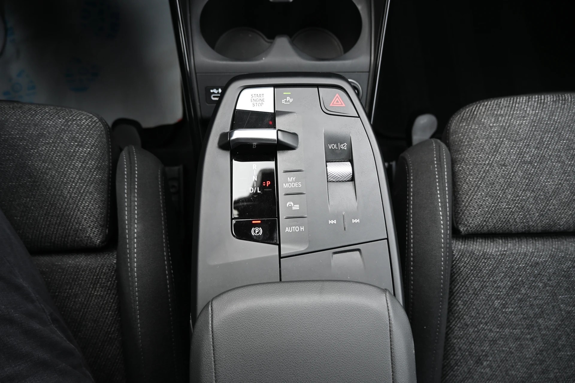 BMW 223d Active Tourer xDrive DKG 4X4 (CH Auto) + AHK 1500kg-image-19