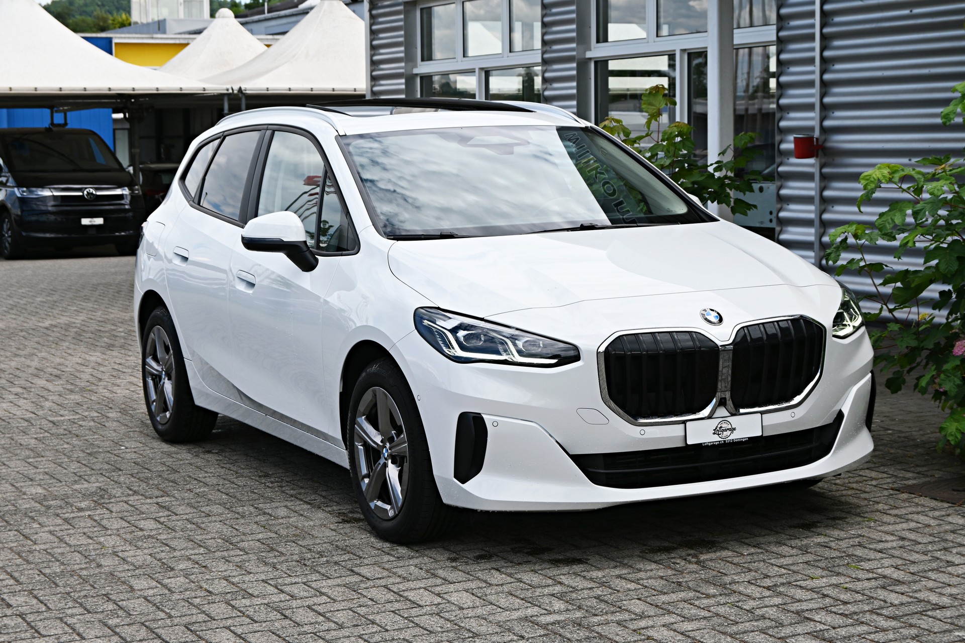 BMW 223d Active Tourer xDrive DKG 4X4 (CH Auto) + AHK 1500kg-image-0