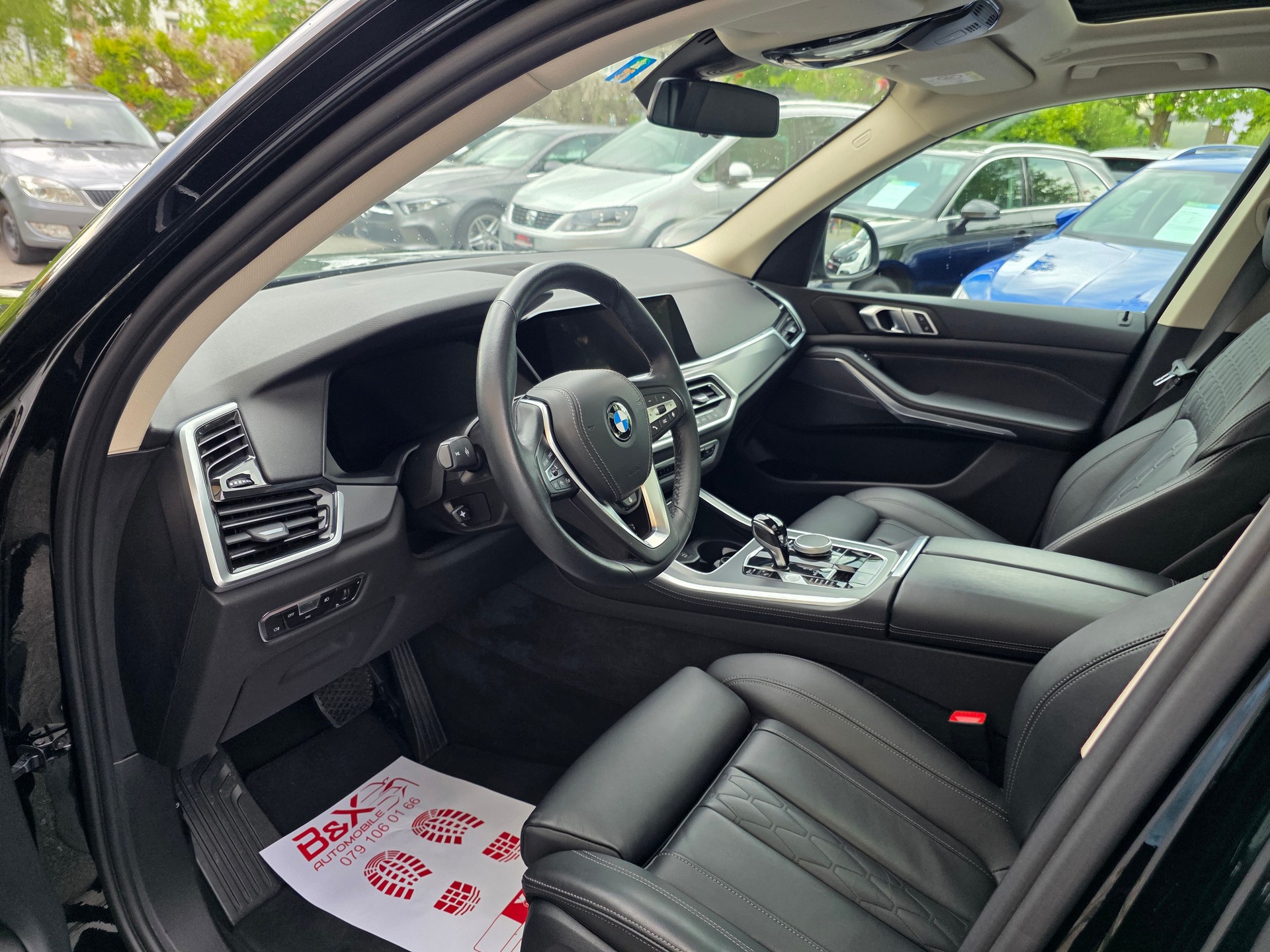 BMW X5 xDrive 48V 30d Steptronic-image-13