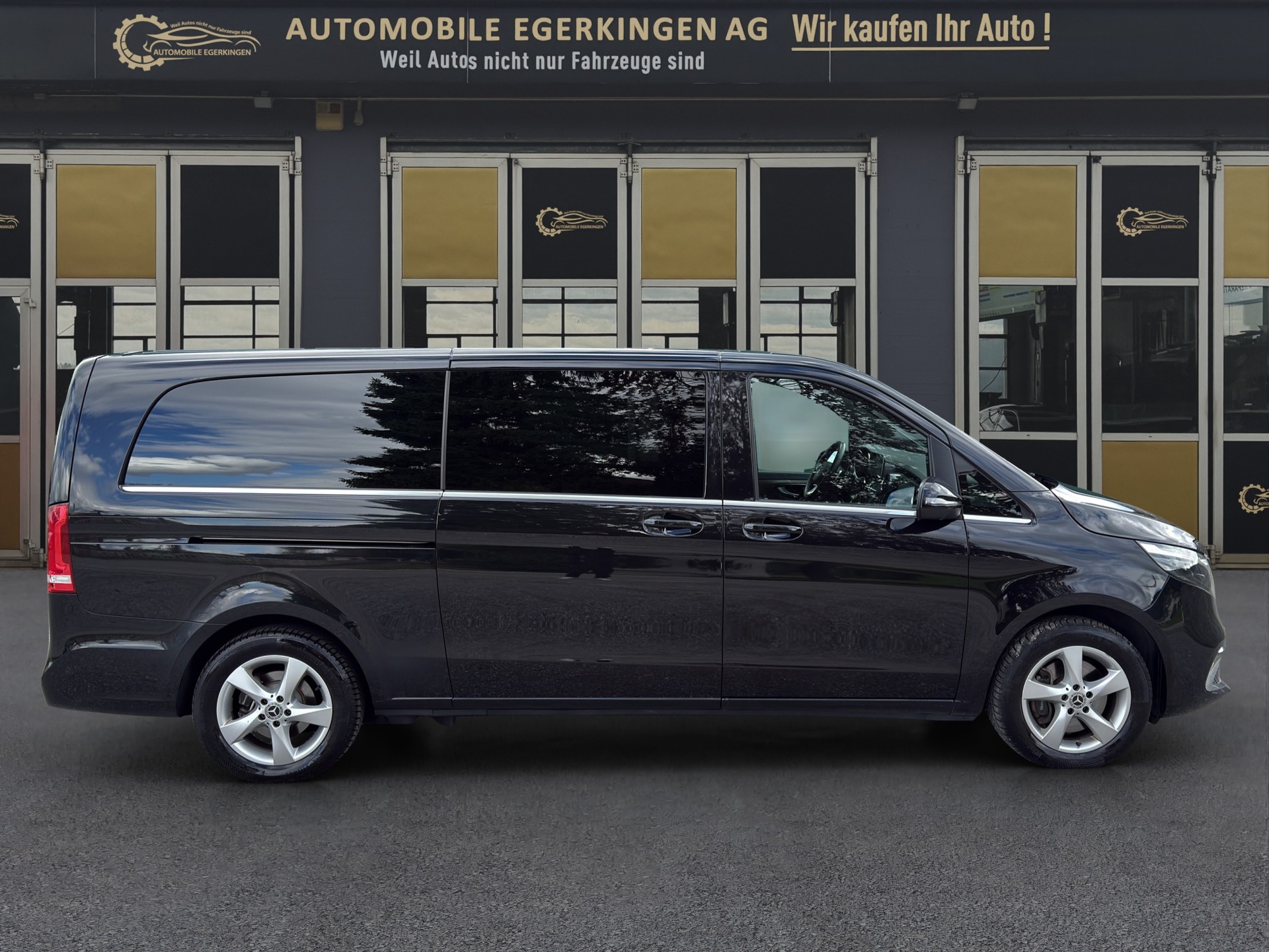 MERCEDES-BENZ V 300 d extralang Avantgarde 4Matic 9G-Tronic-showroom-element-3