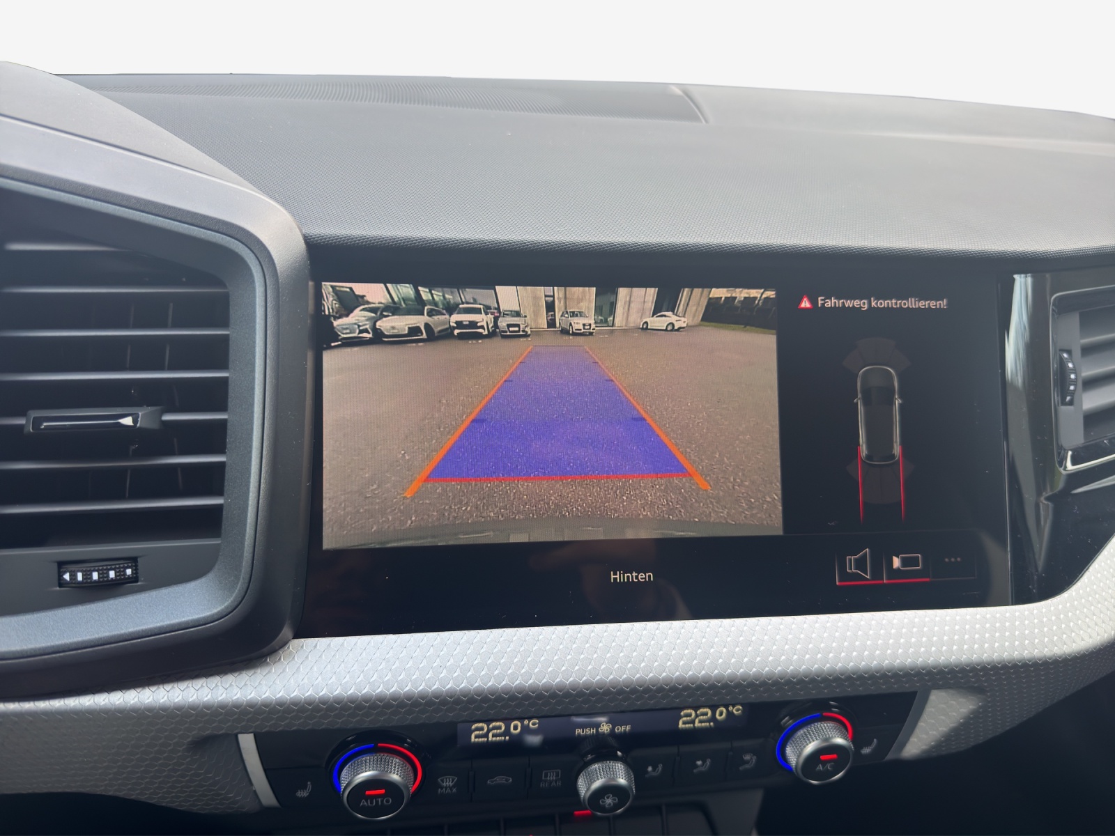 AUDI A1 Sportback 30 TFSI Attraction S-tronic-image-5