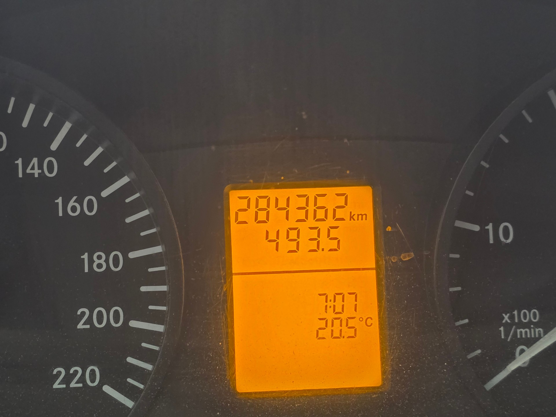 MERCEDES-BENZ Vito 111 CDI-image-11