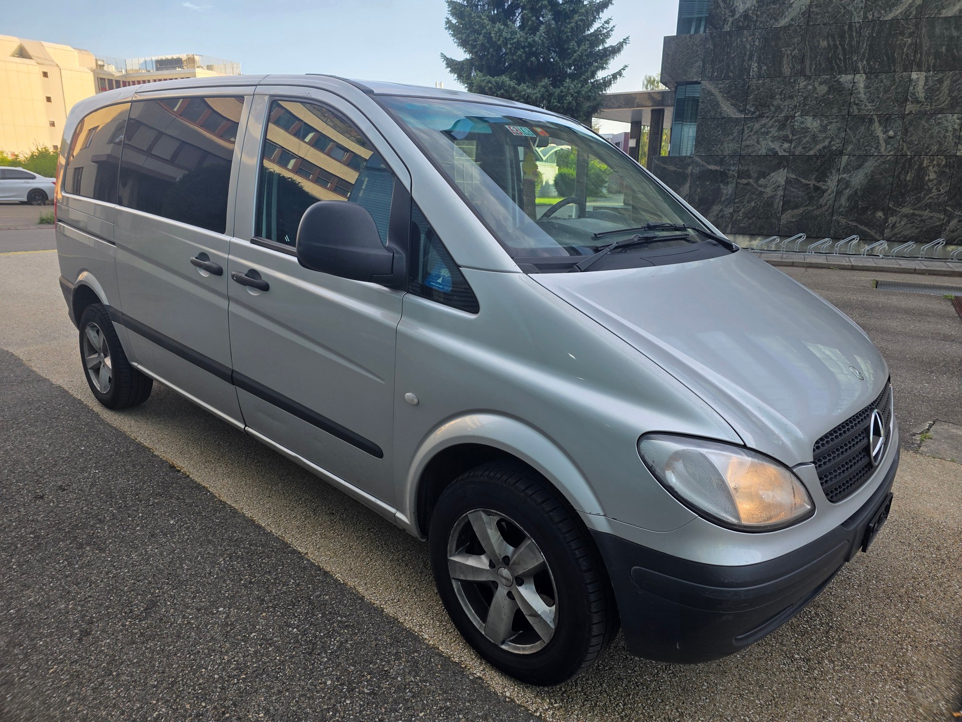 MERCEDES-BENZ Vito 111 CDI-image-1