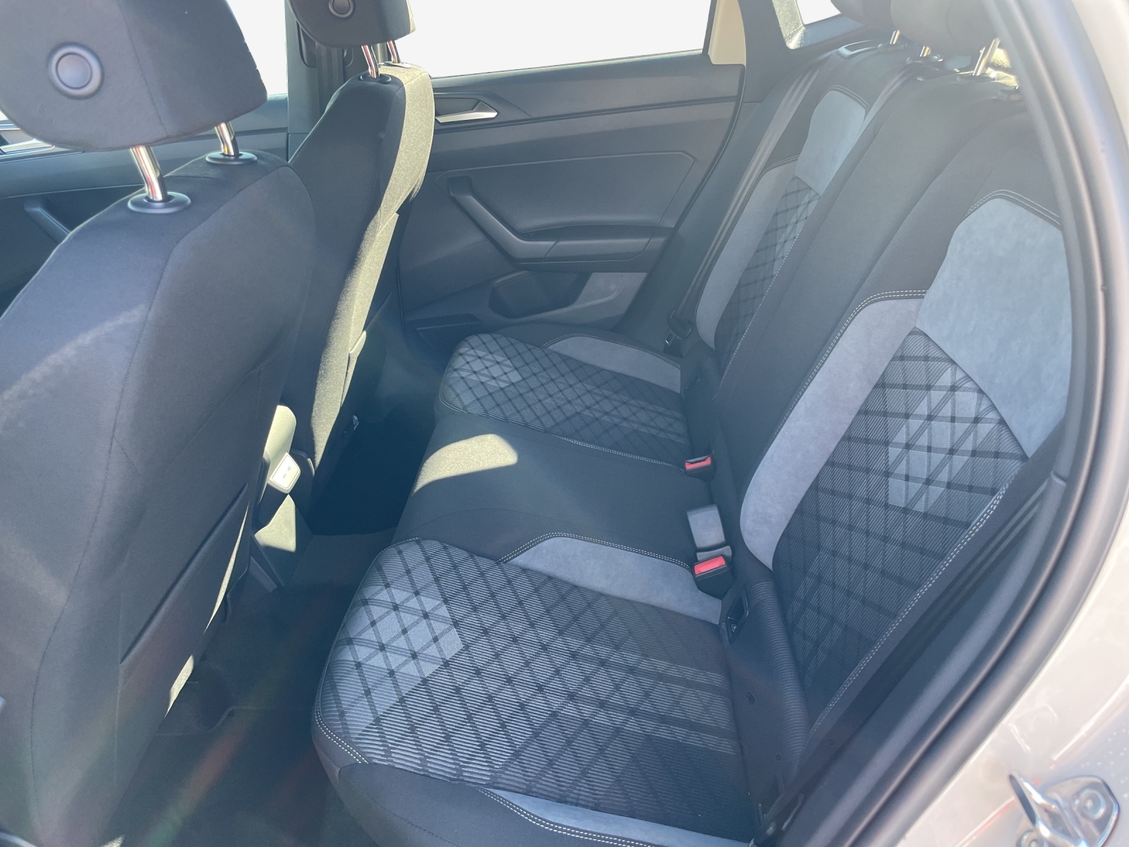 VW Polo 1.0 TSI R-Line DSG-image-11