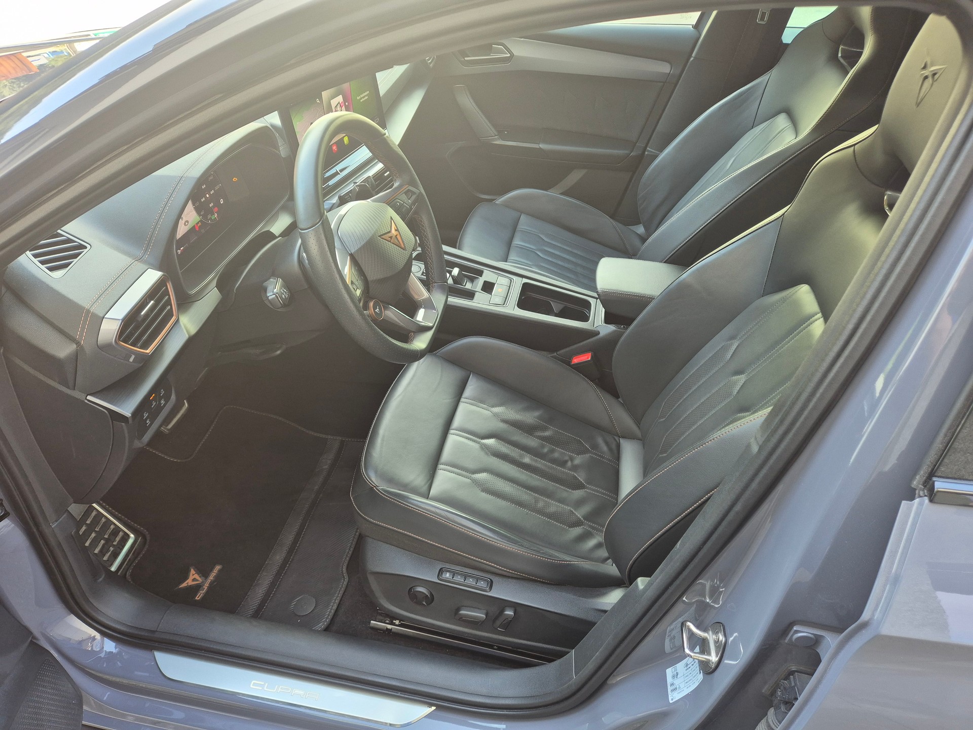 CUPRA LEON ST 2.0 TSI VZ DSG 4Drive-image-6