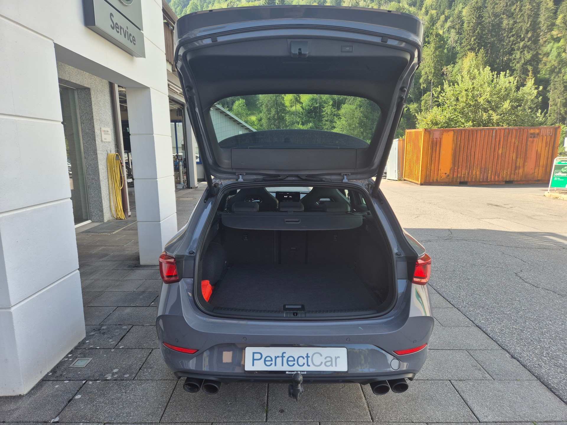 CUPRA LEON ST 2.0 TSI VZ DSG 4Drive-image-14