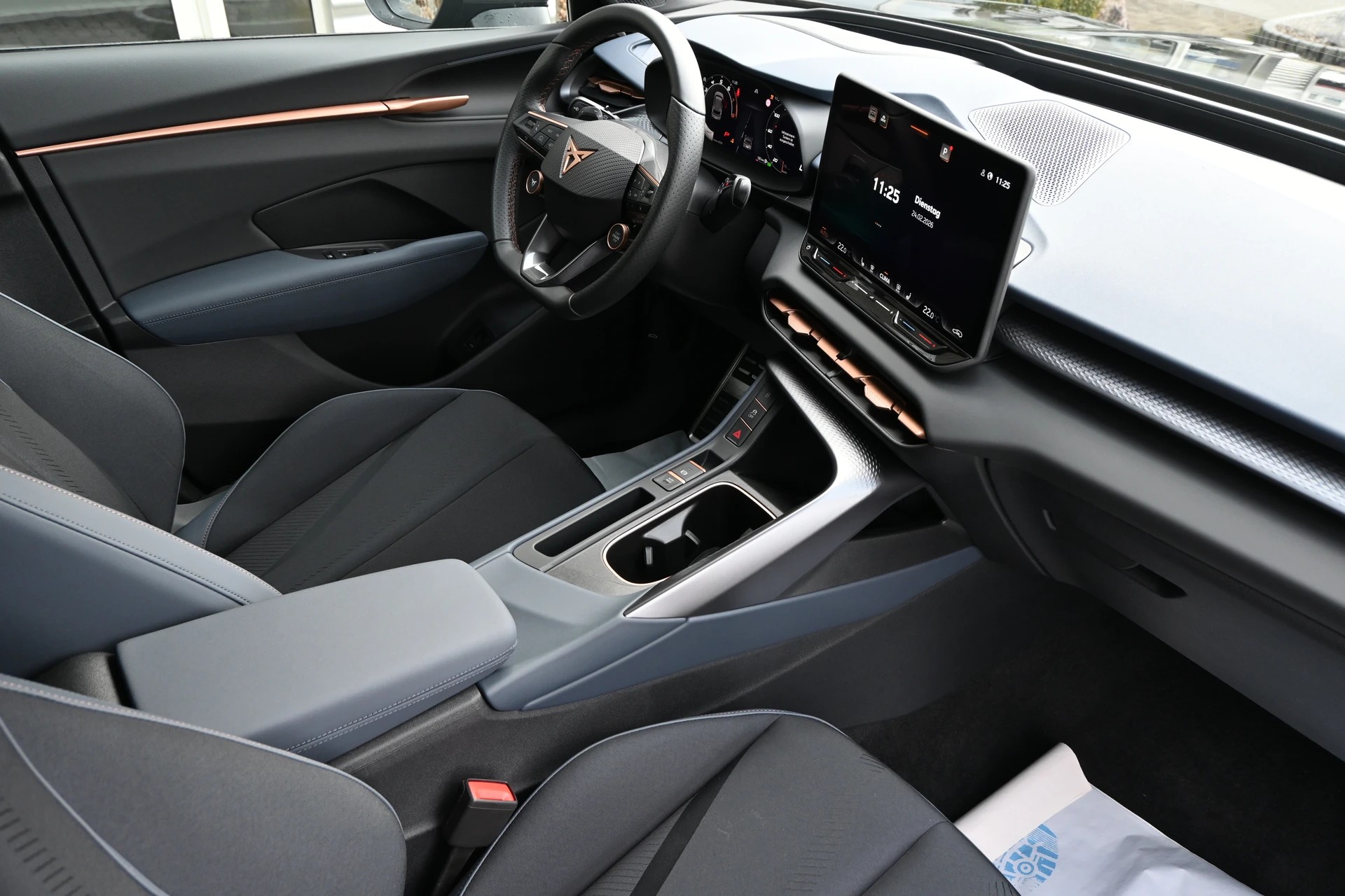 CUPRA Terramar 2.0 TSI DSG 4Drive VZ 265PS + AHK für 2200kg-image-12