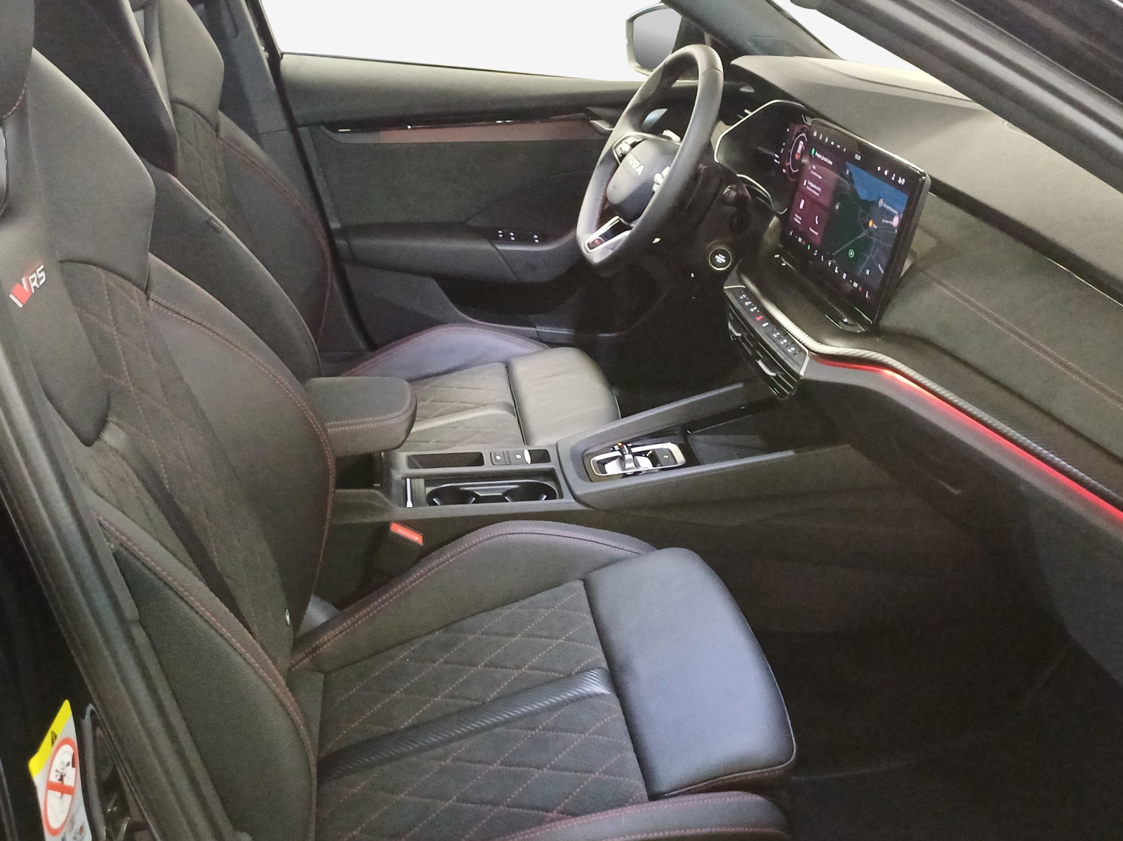SKODA Octavia Combi 2.0 TSI DSG RS 30 Years Edition-image-14