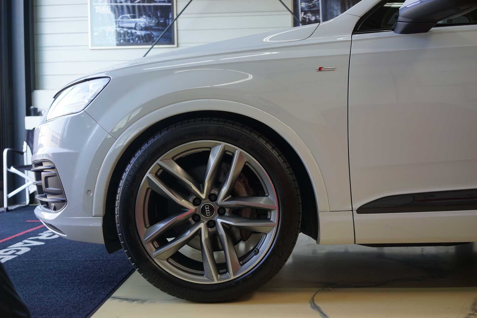AUDI Q7 3.0 TDI quattro tiptronic-image-13