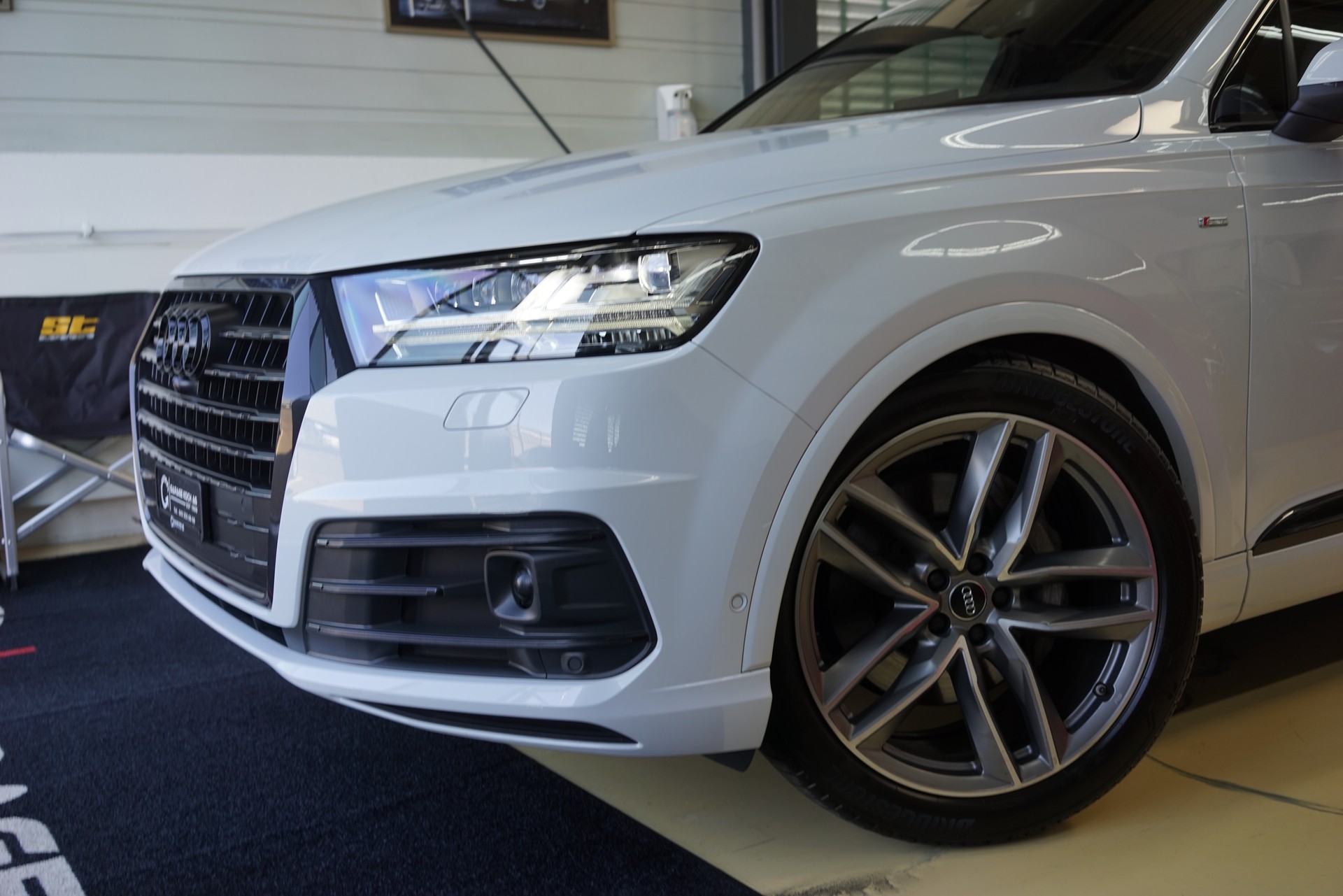 AUDI Q7 3.0 TDI quattro tiptronic-image-3