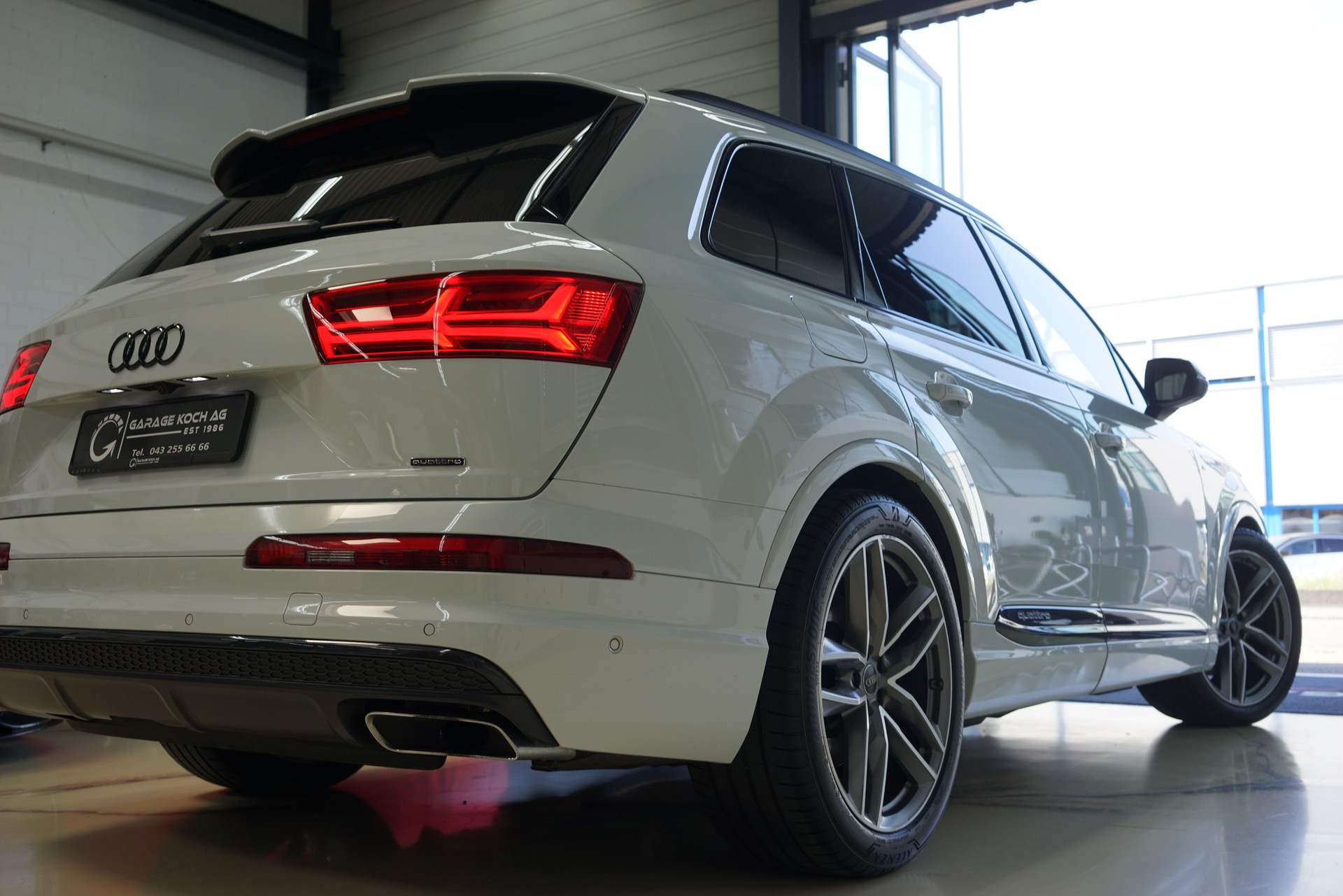 AUDI Q7 3.0 TDI quattro tiptronic-image-8