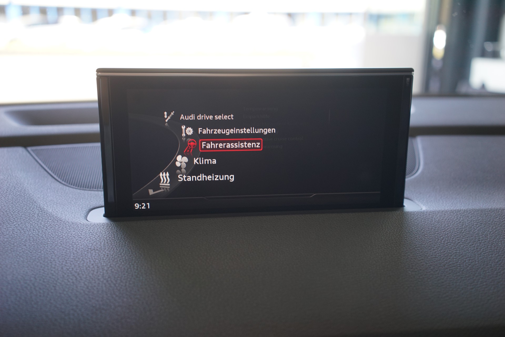 AUDI Q7 3.0 TDI quattro tiptronic-image-21